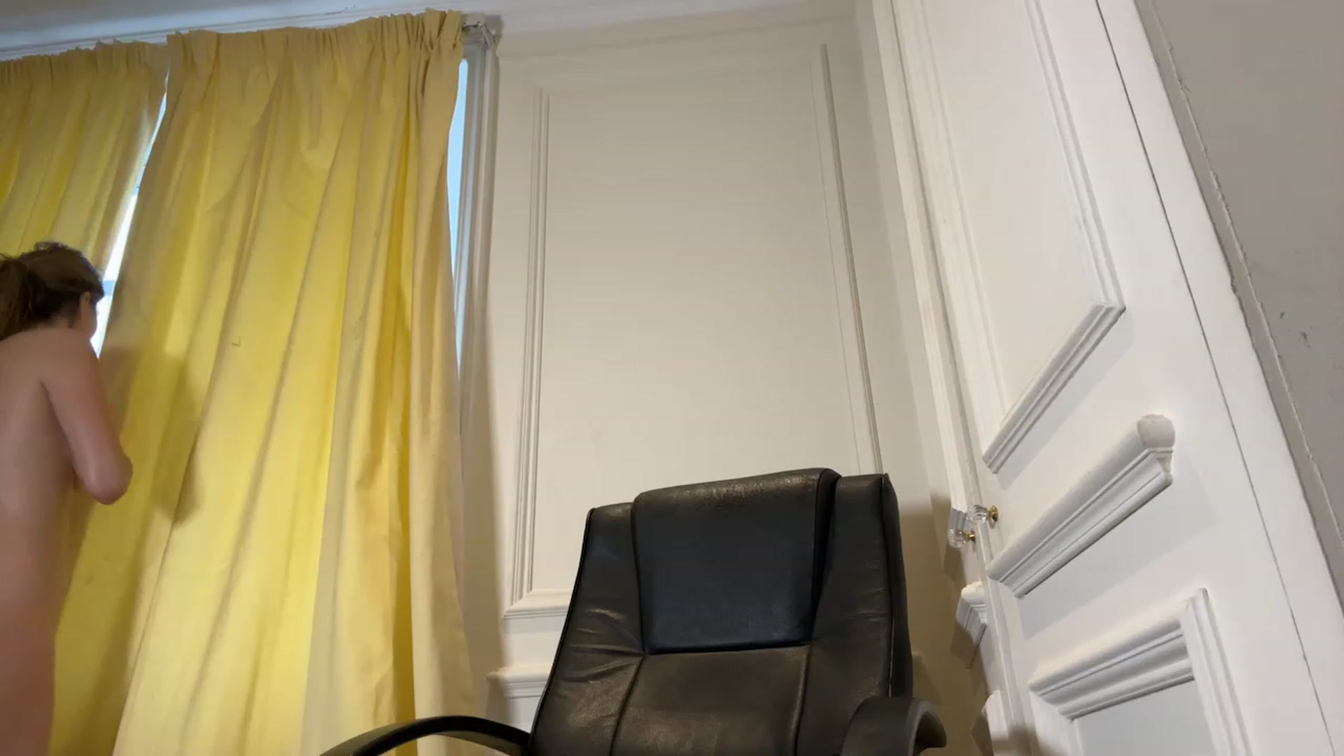 Gallery image thumbnail from Monic1's myfreecams stream on, 01/08/2024, 13:23 image 13 of 20