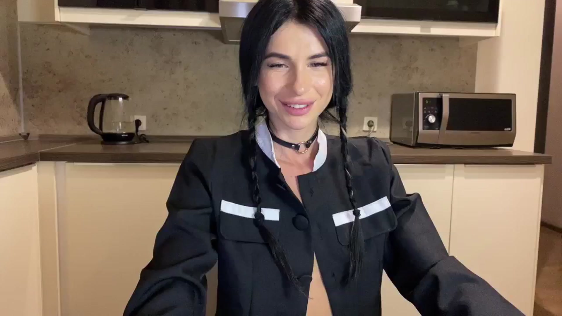 Gallery image thumbnail from Monic_cute's myfreecams stream on, 08/02/2024, 16:26 image 8 of 20