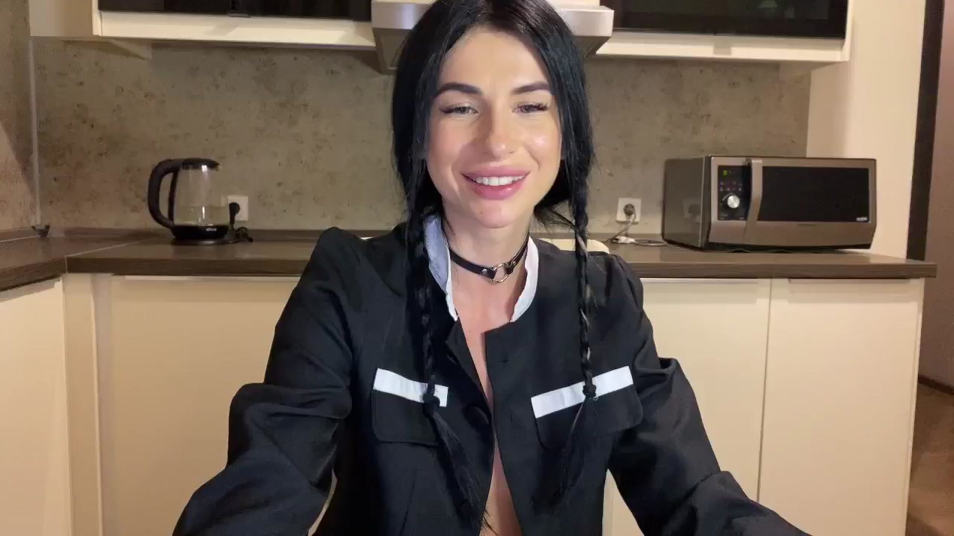 Gallery image thumbnail from Monic_cute's myfreecams stream on, 08/02/2024, 16:26 image 11 of 20