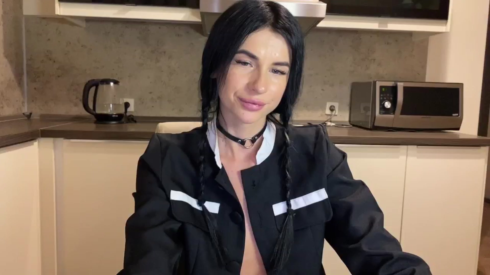 Gallery image thumbnail from Monic_cute's myfreecams stream on, 08/02/2024, 17:12 image 14 of 20
