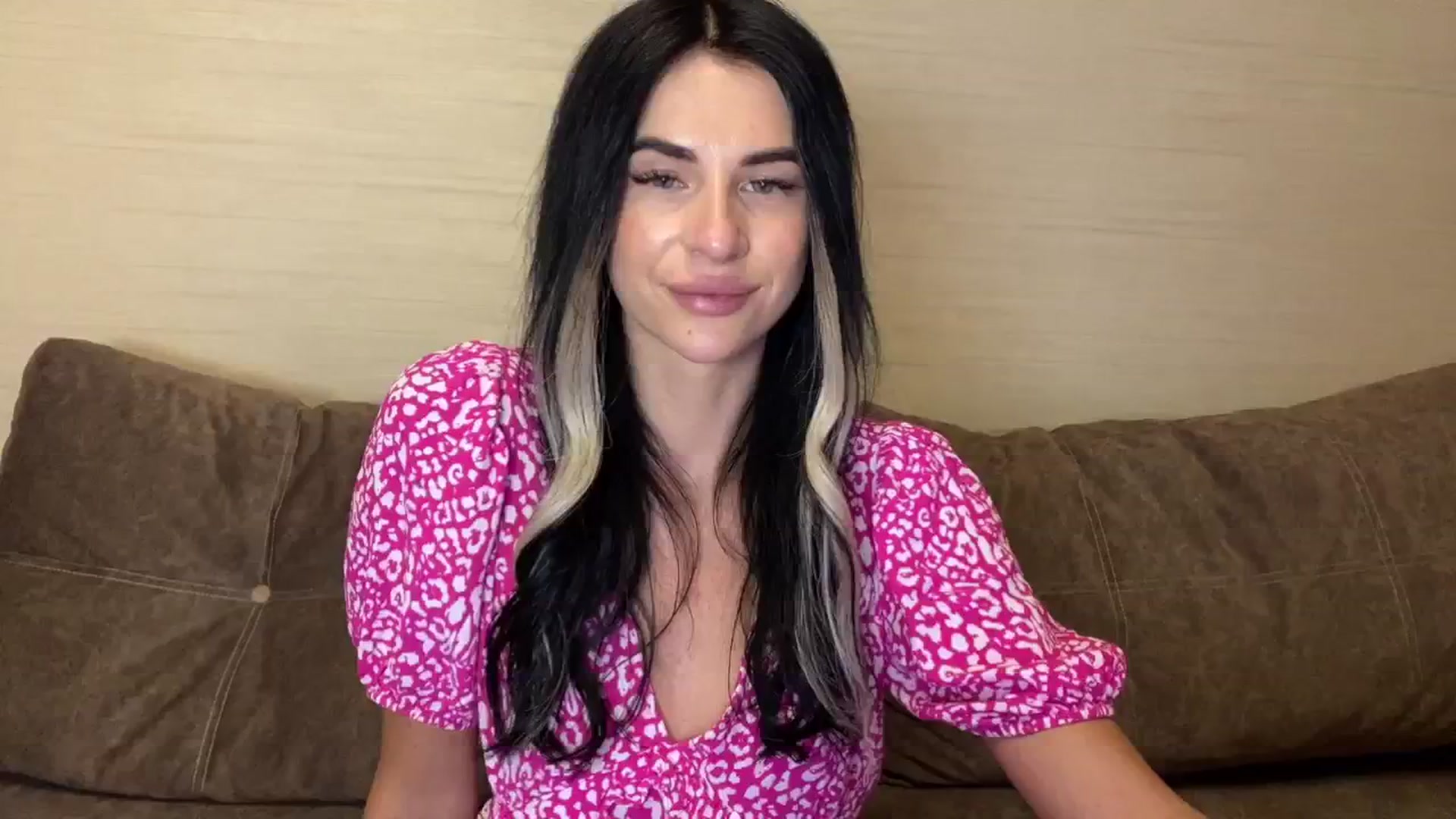 Gallery image thumbnail from Monic_cute's myfreecams stream on, 08/07/2024, 14:57 image 17 of 20