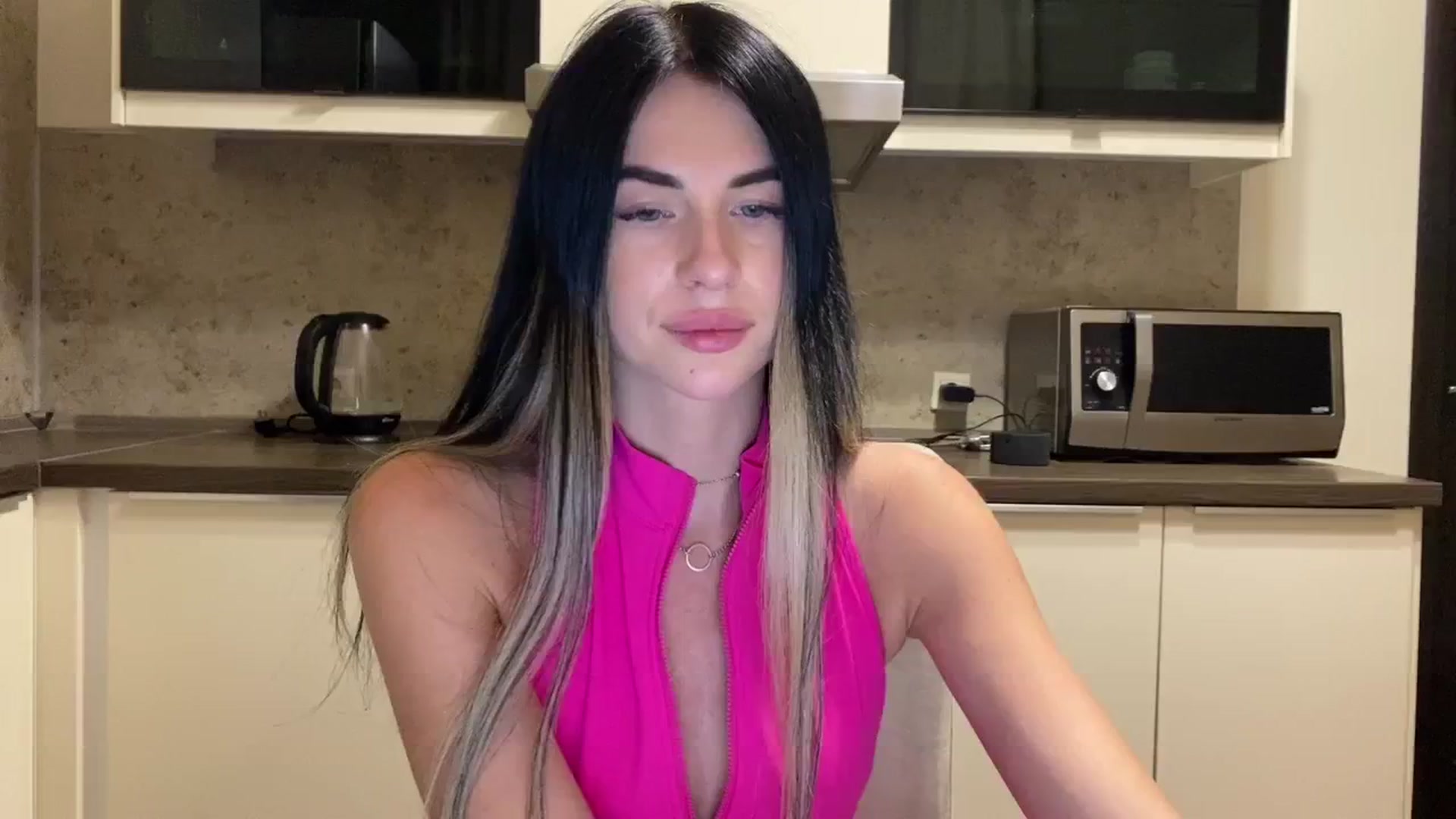 Gallery image thumbnail from Monic_cute's myfreecams stream on, 08/23/2024, 19:31 image 5 of 20