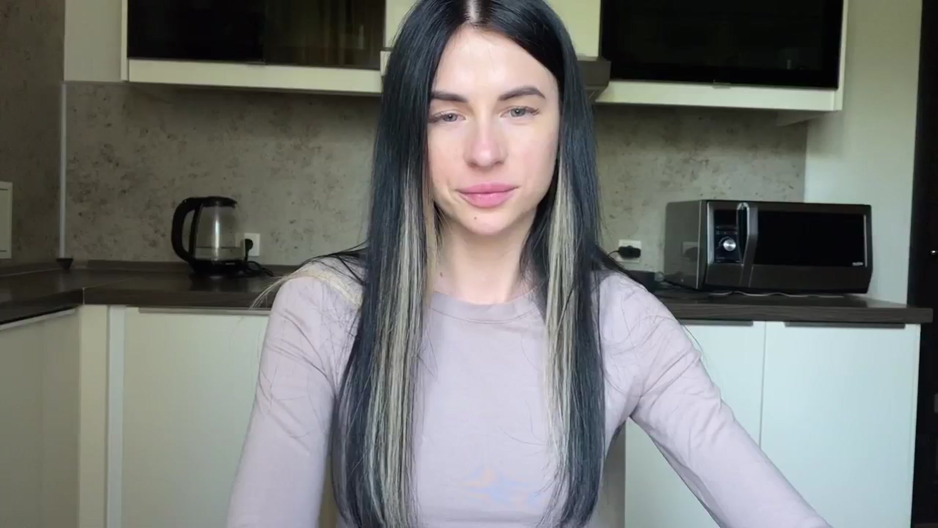 Gallery image thumbnail from Monic_cute's myfreecams stream on, 08/31/2024, 11:23 image 16 of 20