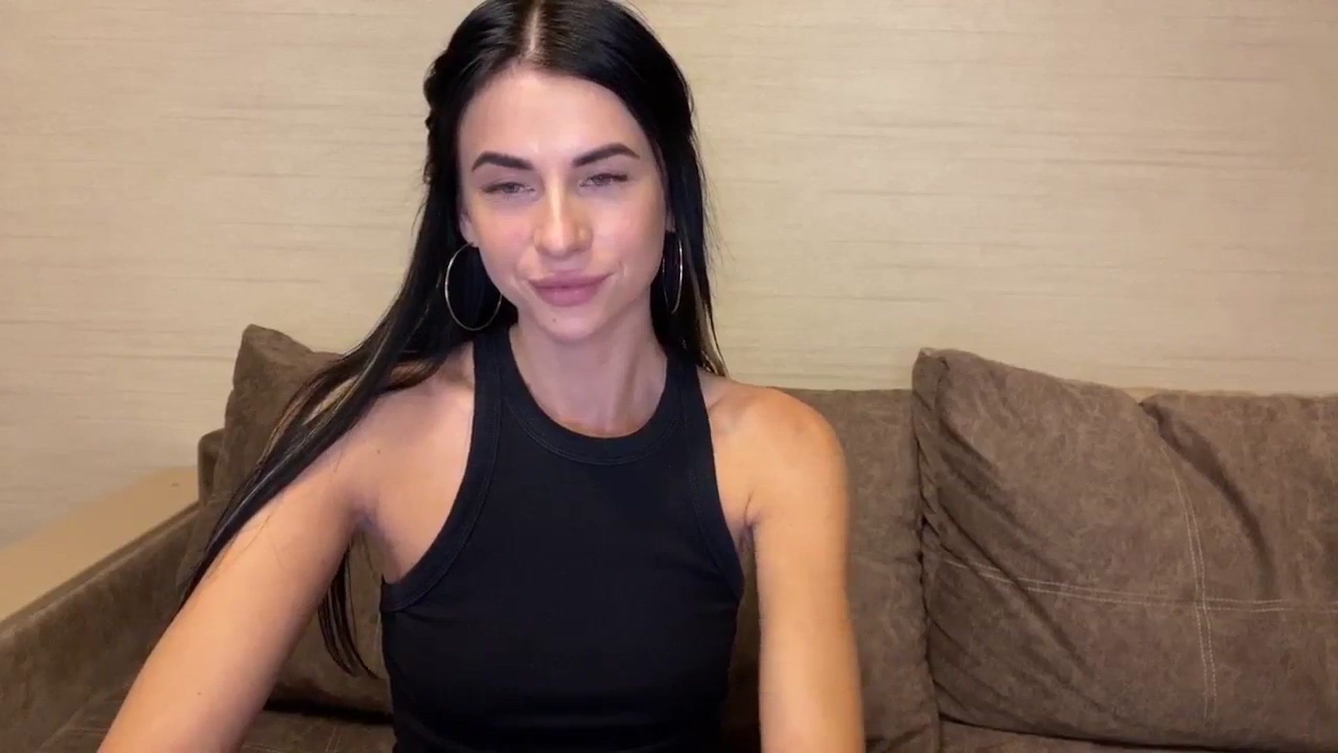 Gallery image thumbnail from Monic_cute's myfreecams stream on, 10/21/2024, 11:28 image 3 of 20