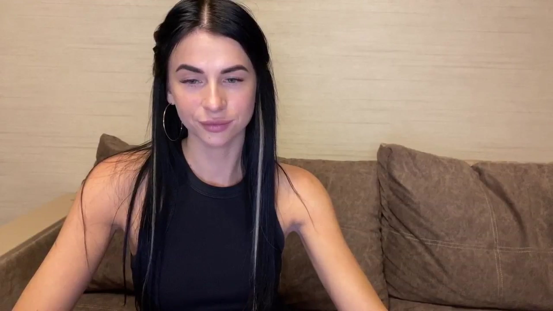 Gallery image thumbnail from Monic_cute's myfreecams stream on, 10/21/2024, 11:28 image 12 of 20