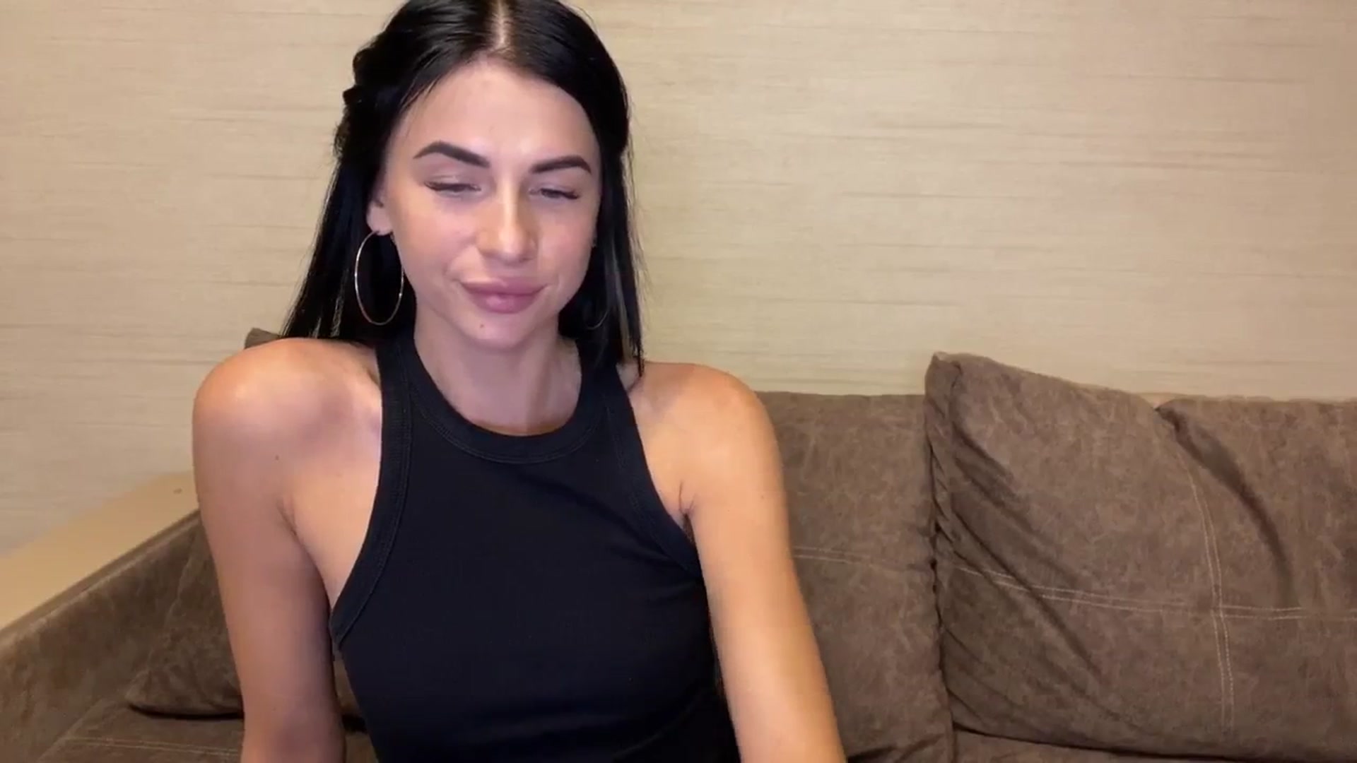Gallery image thumbnail from Monic_cute's myfreecams stream on, 10/21/2024, 11:28 image 6 of 20