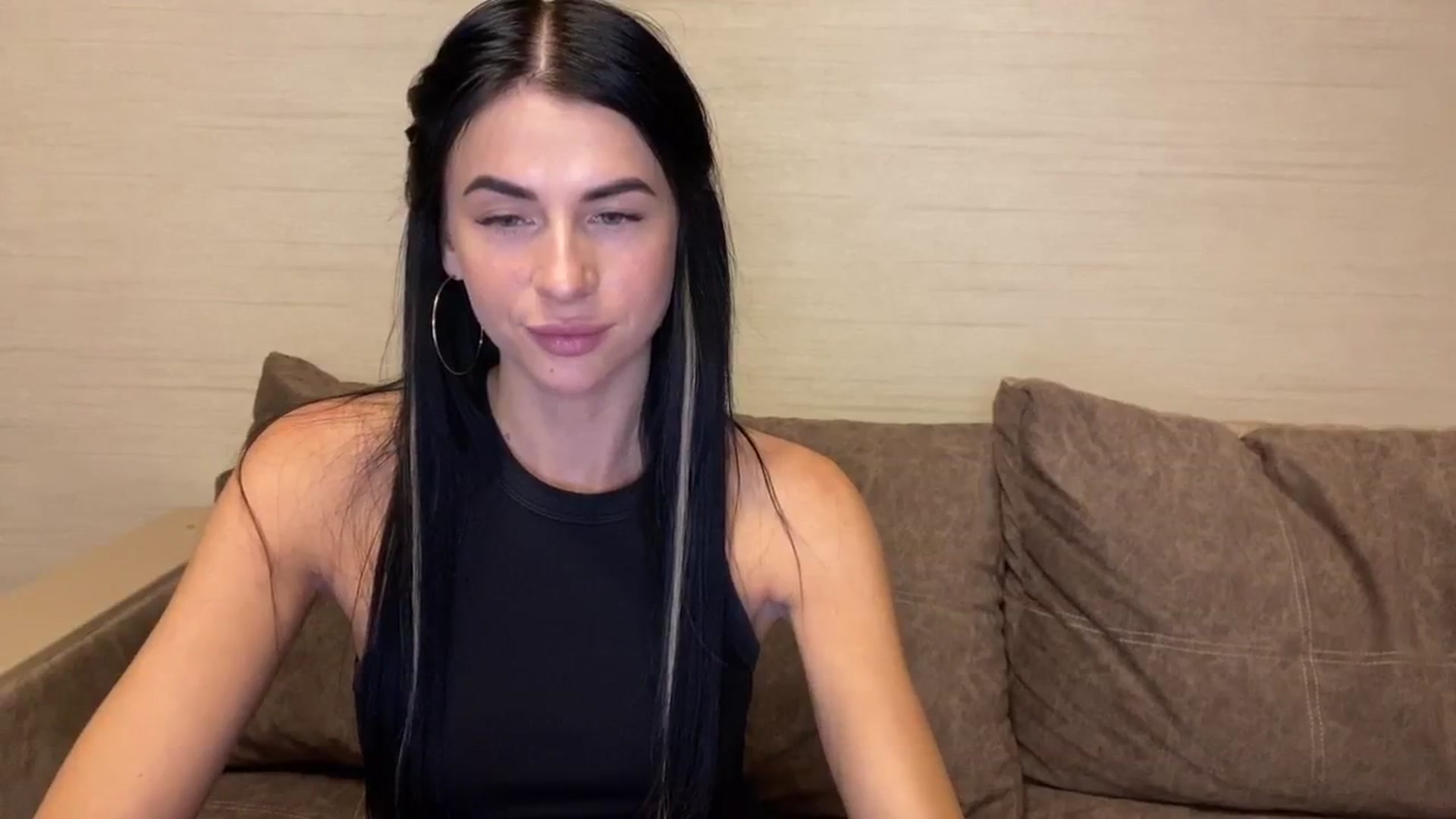 Gallery image thumbnail from Monic_cute's myfreecams stream on, 10/21/2024, 11:28 image 13 of 20