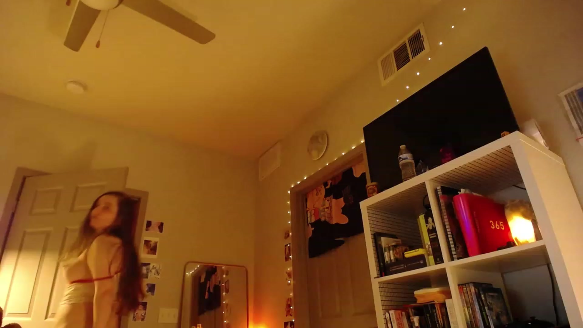 Gallery image thumbnail from Monica's myfreecams stream on, 11/26/2022, 01:59 image 4 of 20