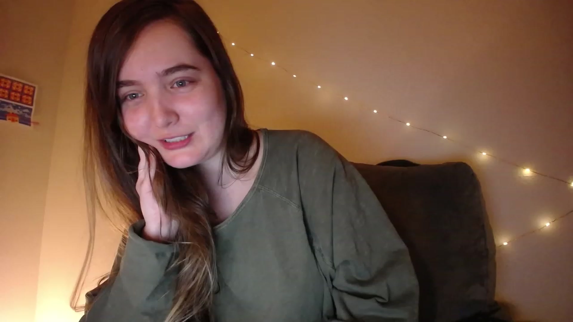 Gallery image thumbnail from Monica's myfreecams stream on, 12/01/2022, 08:03 image 4 of 20