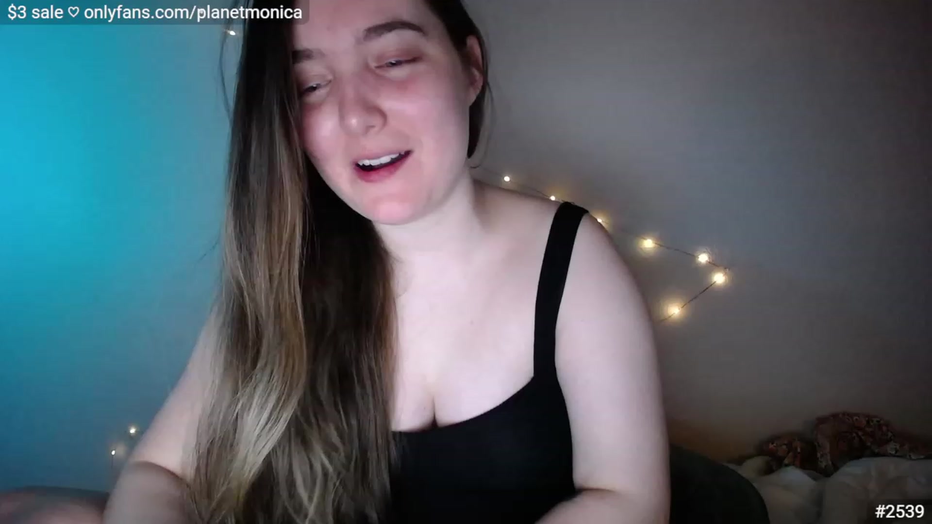 Gallery image thumbnail from Monica's myfreecams stream on, 01/19/2023, 02:10 image 11 of 20