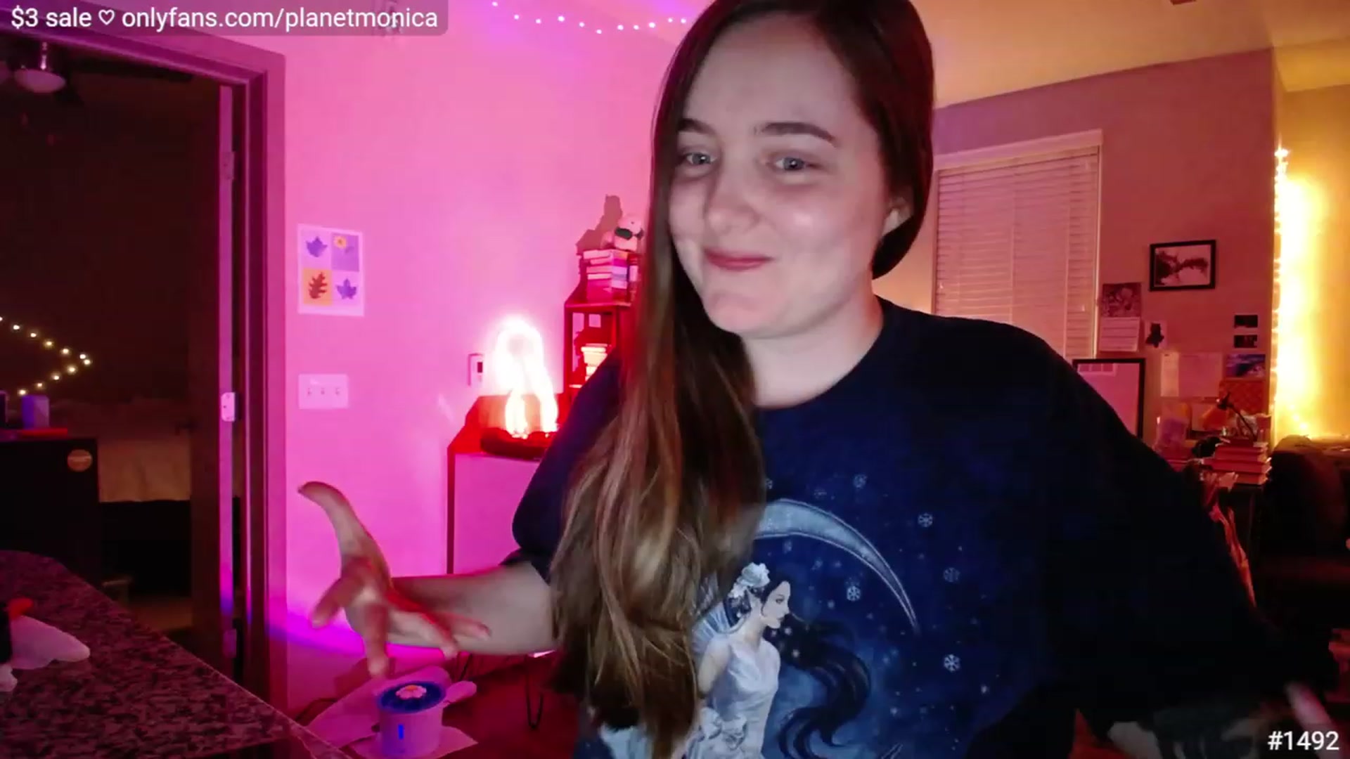 Gallery image thumbnail from Monica's myfreecams stream on, 01/30/2023, 04:27 image 2 of 20