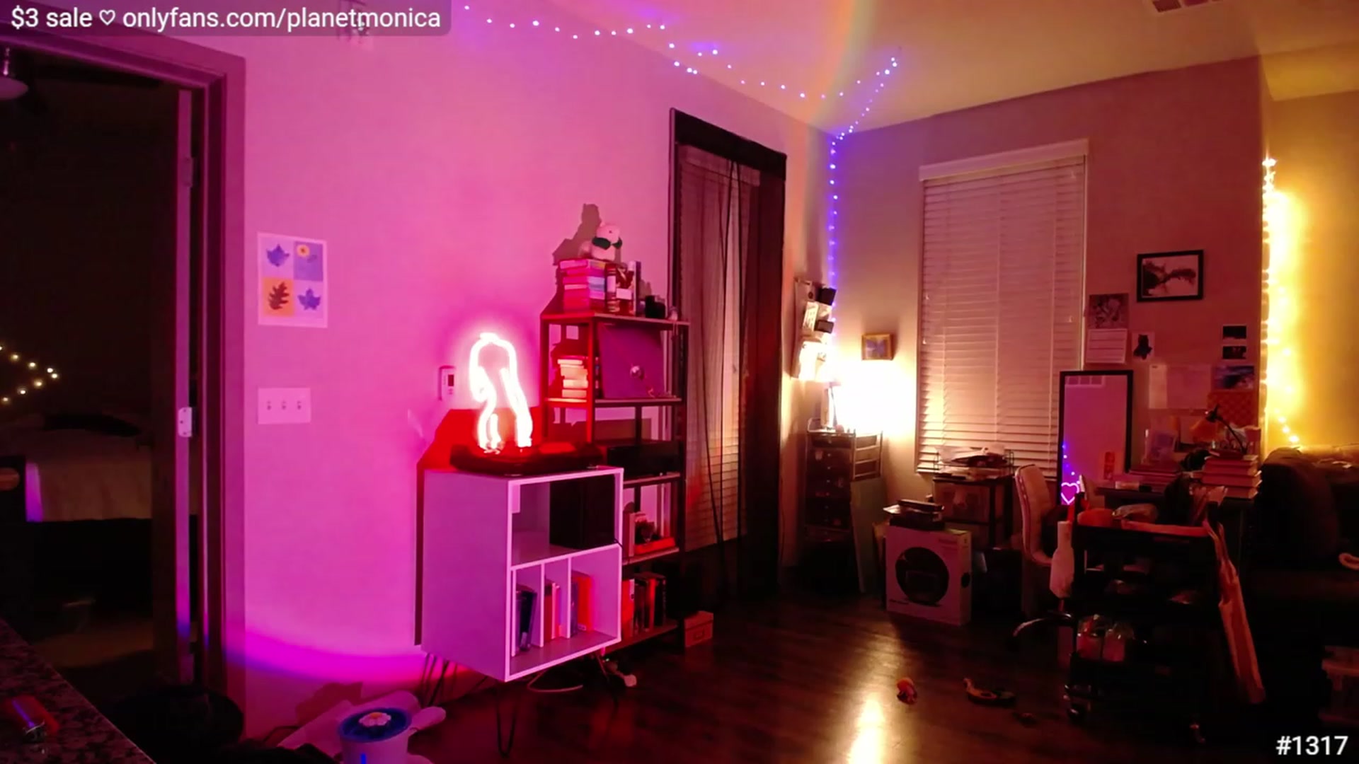 Gallery image thumbnail from Monica's myfreecams stream on, 01/30/2023, 05:39 image 2 of 20