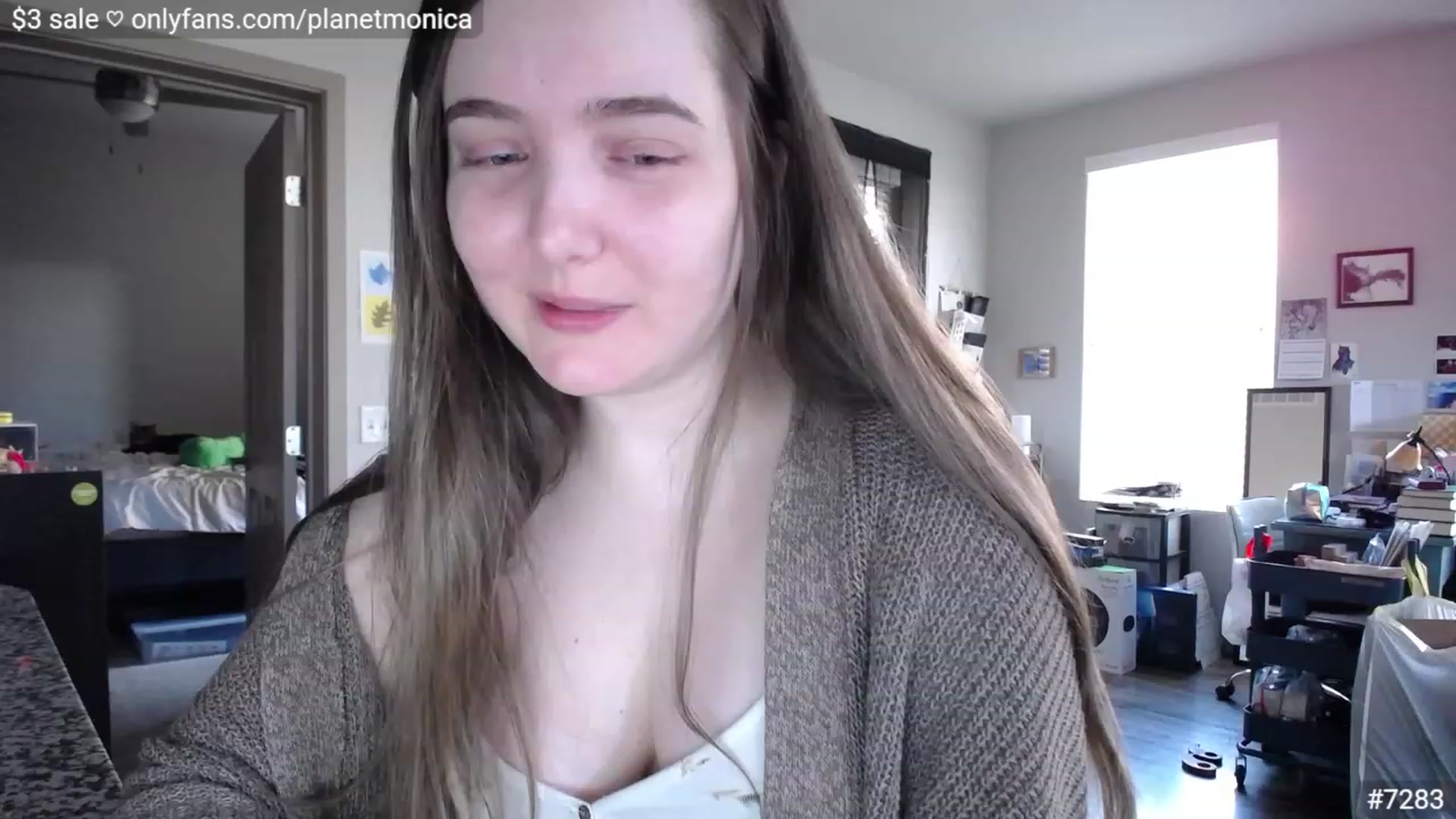 Gallery image thumbnail from Monica's myfreecams stream on, 02/12/2023, 01:32 image 4 of 20
