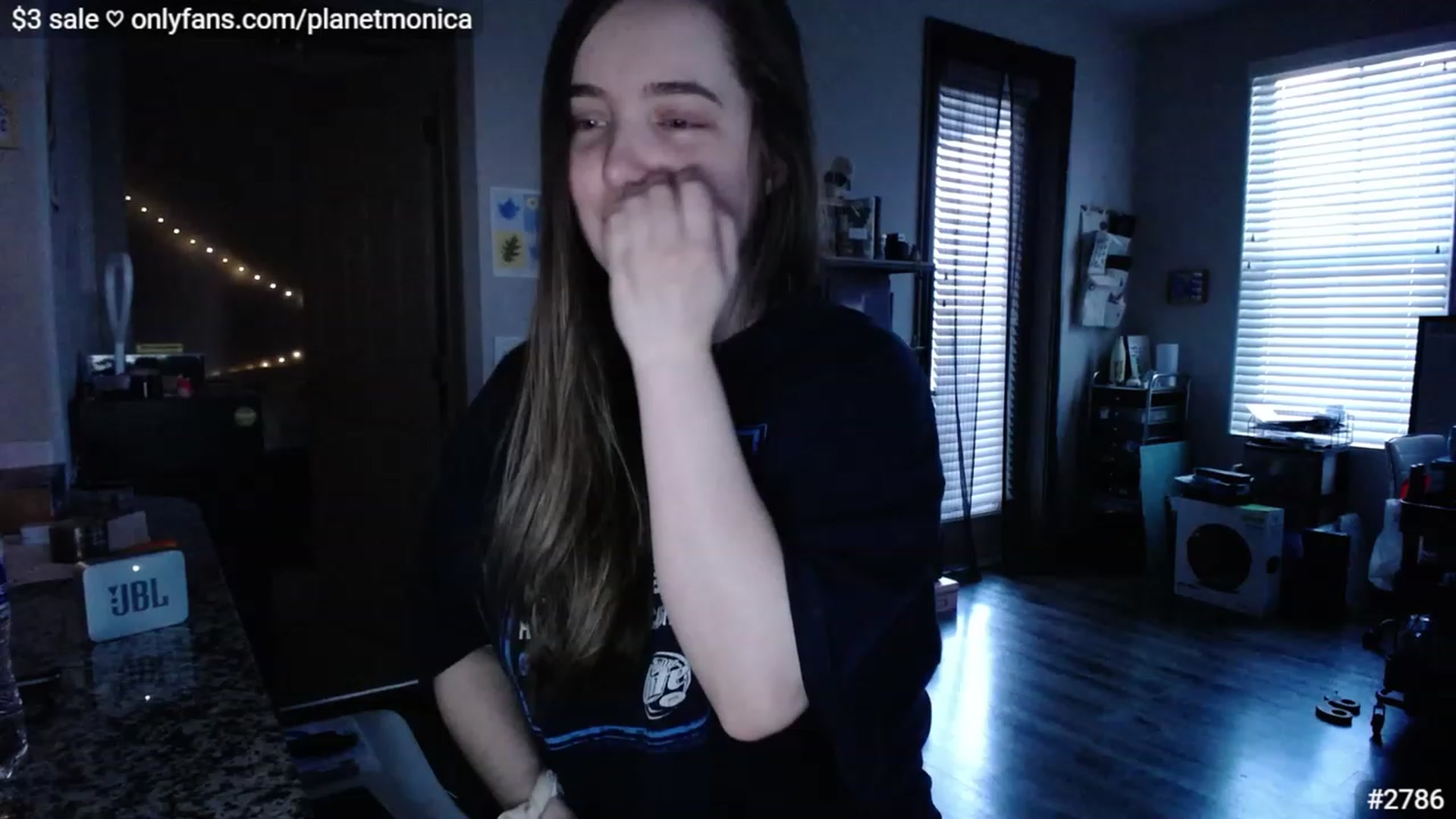 Gallery image thumbnail from Monica's myfreecams stream on, 02/13/2023, 01:17 image 19 of 20