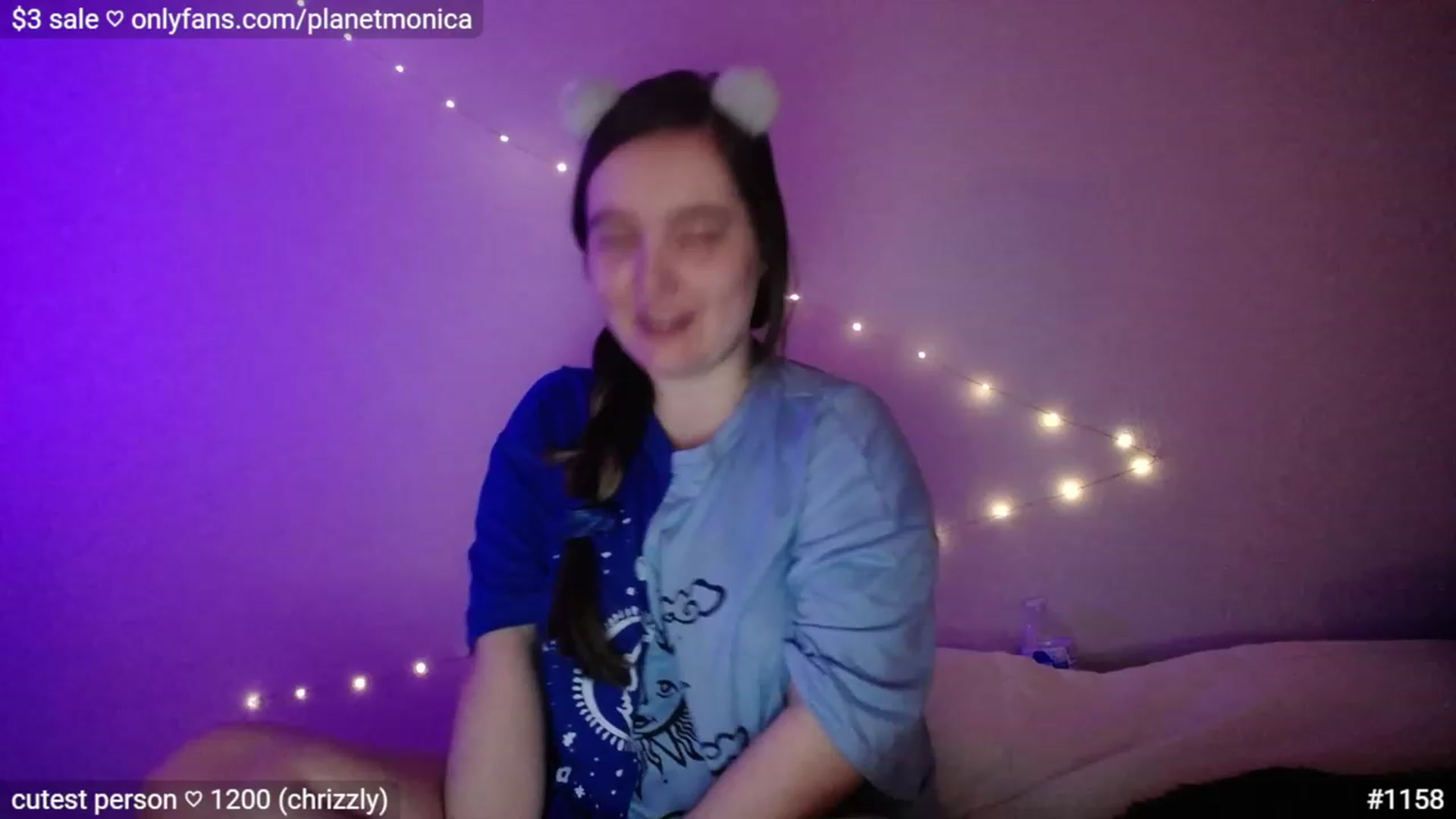 Gallery image thumbnail from Monica's myfreecams stream on, 03/28/2023, 03:09 image 4 of 20