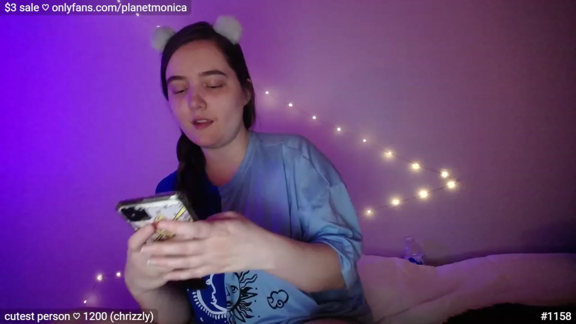 Gallery image thumbnail from Monica's myfreecams stream on, 03/28/2023, 03:09 image 2 of 20
