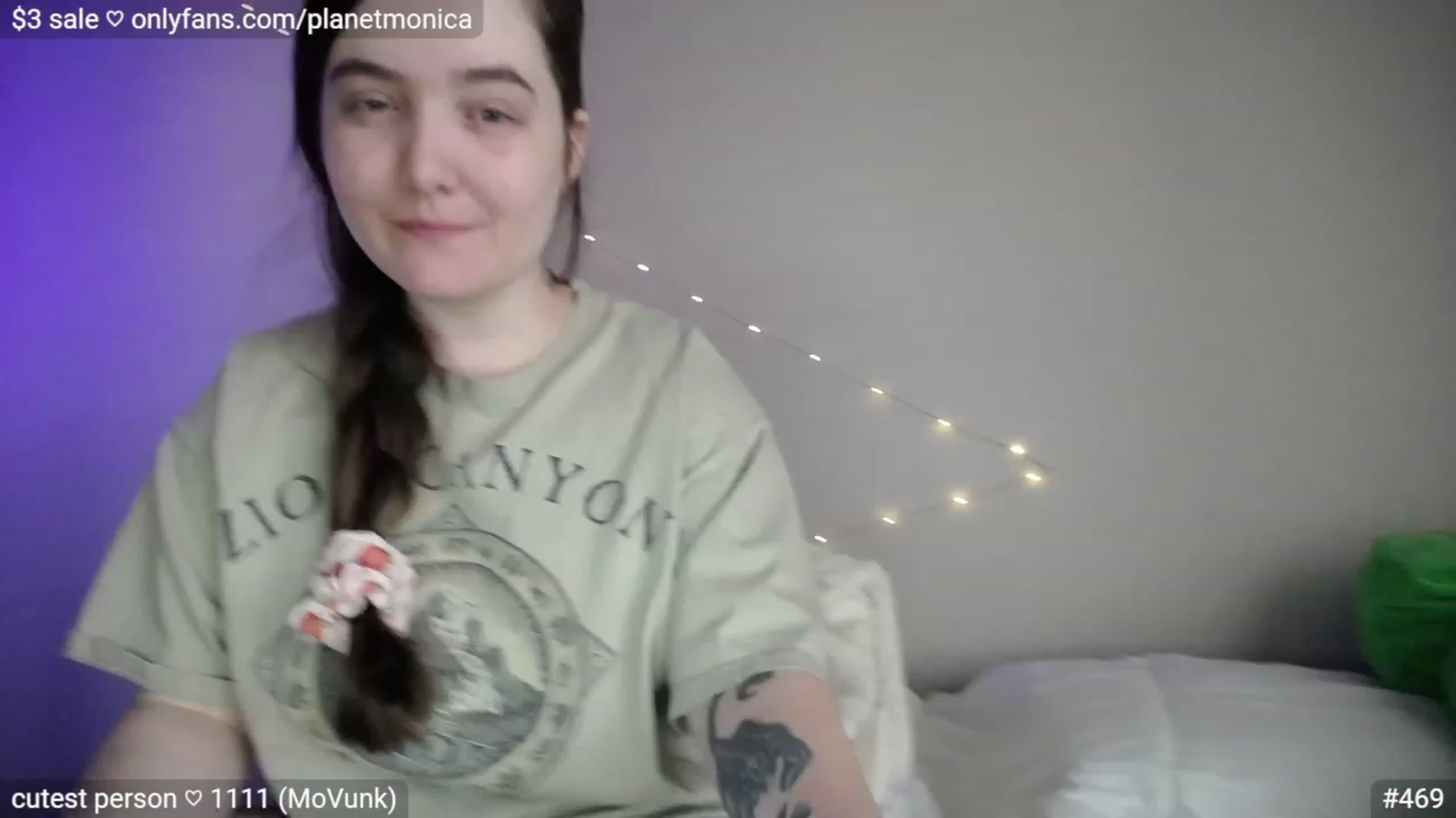 Gallery image thumbnail from Monica's myfreecams stream on, 04/10/2023, 01:59 image 1 of 20