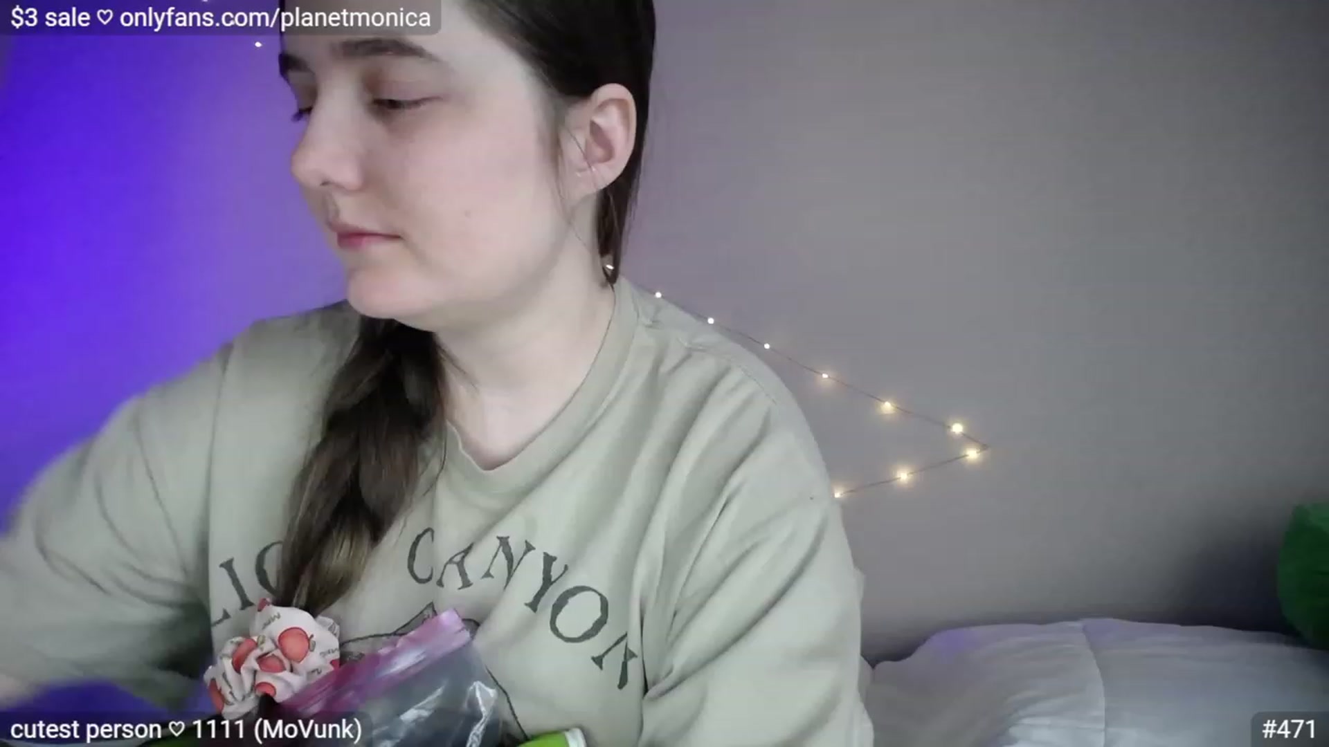Gallery image thumbnail from Monica's myfreecams stream on, 04/10/2023, 01:59 image 9 of 20