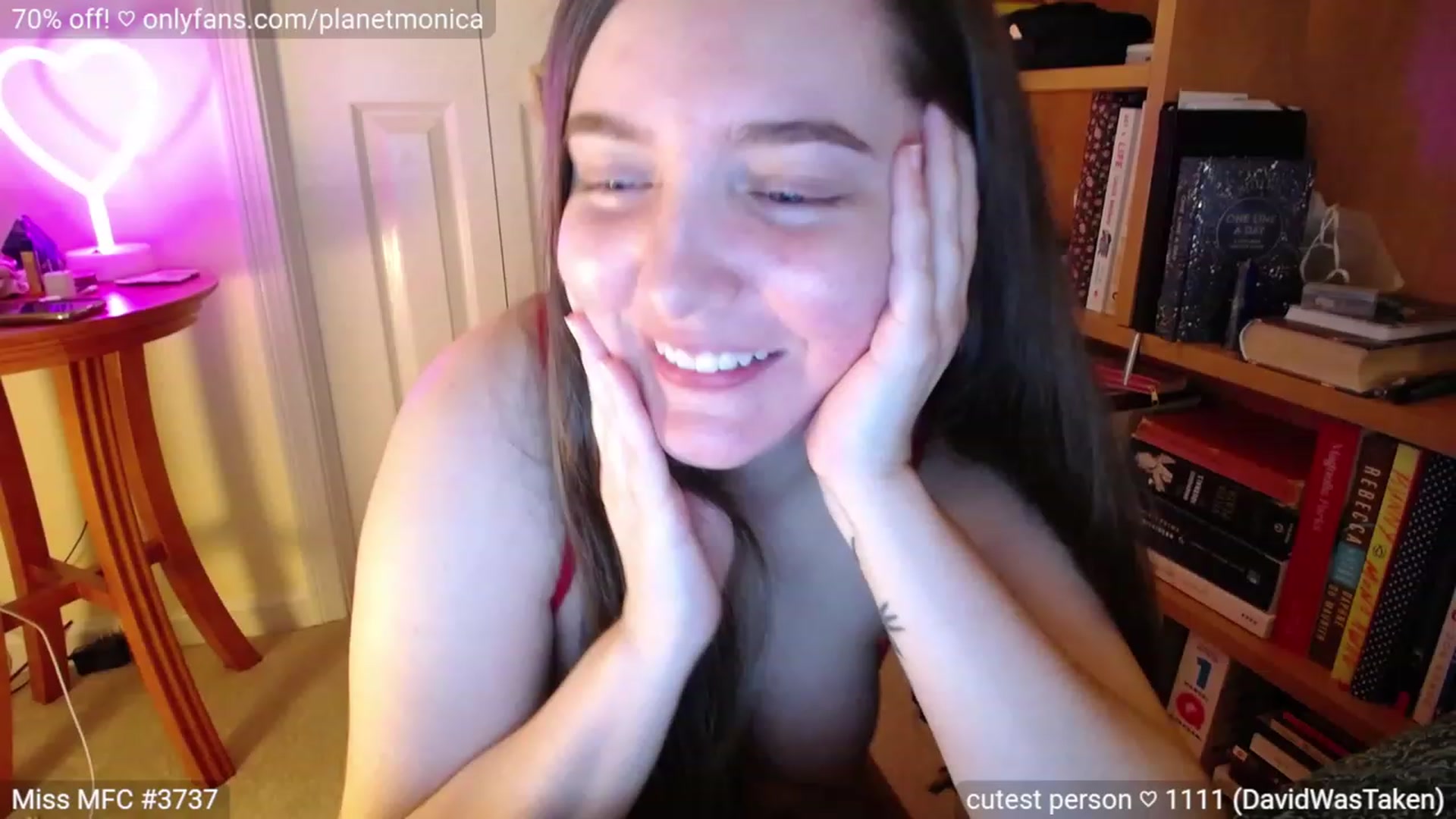 Gallery image thumbnail from Monica's myfreecams stream on, 06/24/2023, 04:33 image 12 of 20