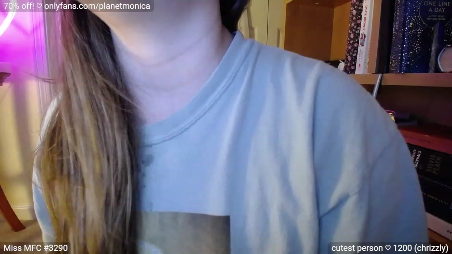 Gallery image thumbnail from Monica's myfreecams stream on, 06/25/2023, 03:16 image 11 of 20