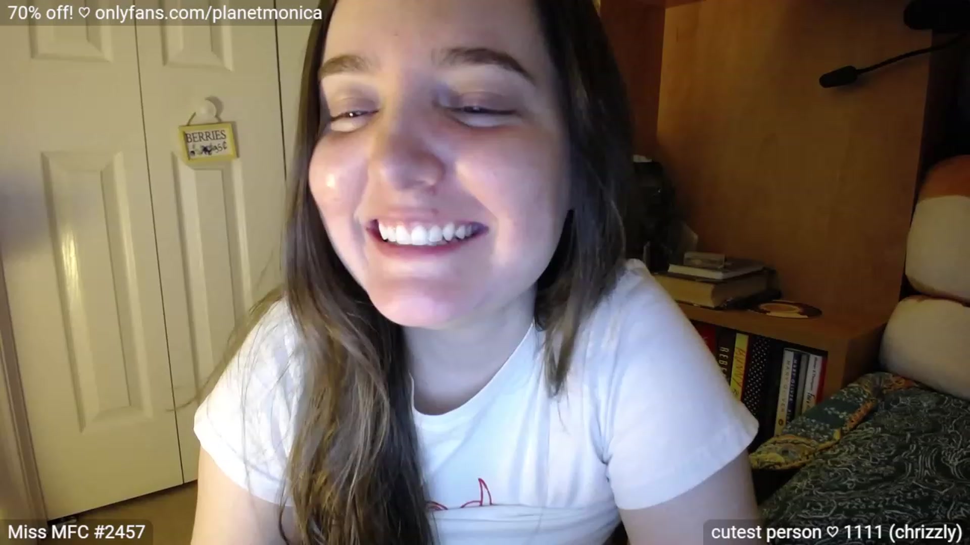 Gallery image thumbnail from Monica's myfreecams stream on, 07/01/2023, 03:23 image 12 of 20