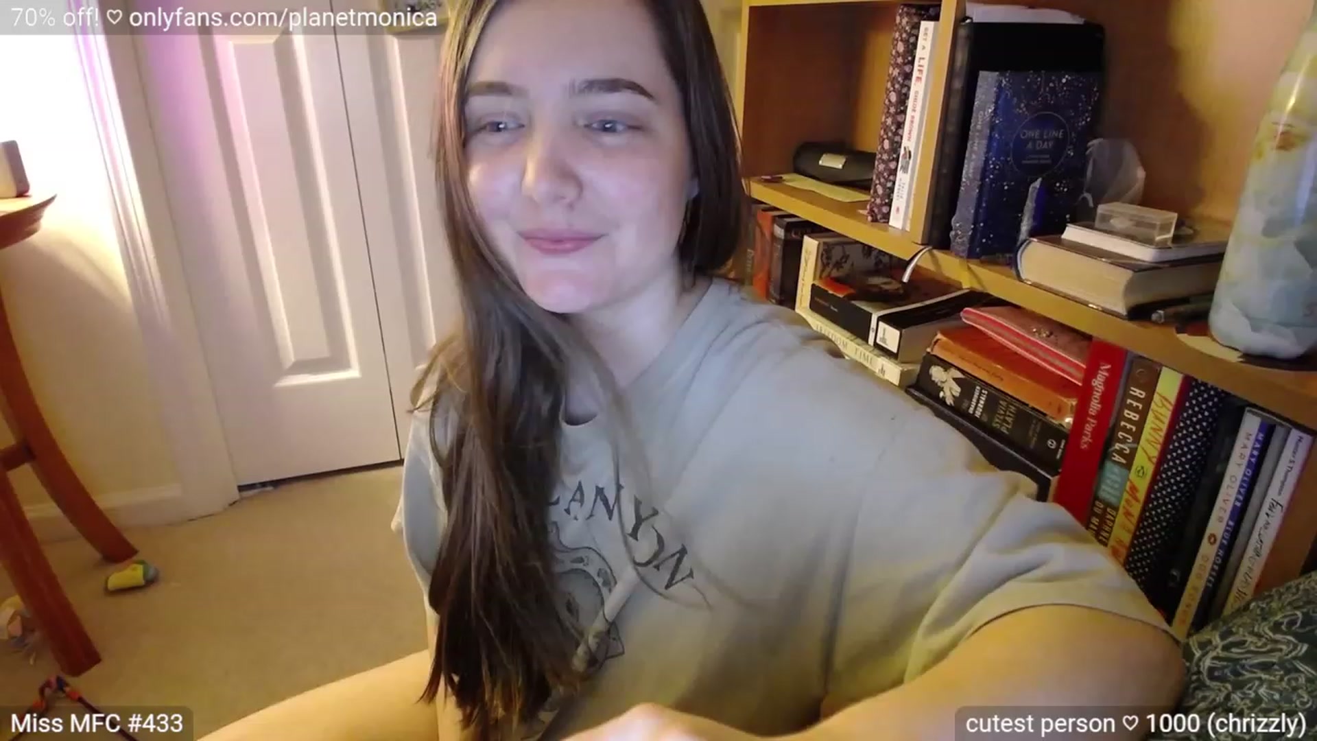 Gallery image thumbnail from Monica's myfreecams stream on, 07/03/2023, 04:36 image 6 of 20