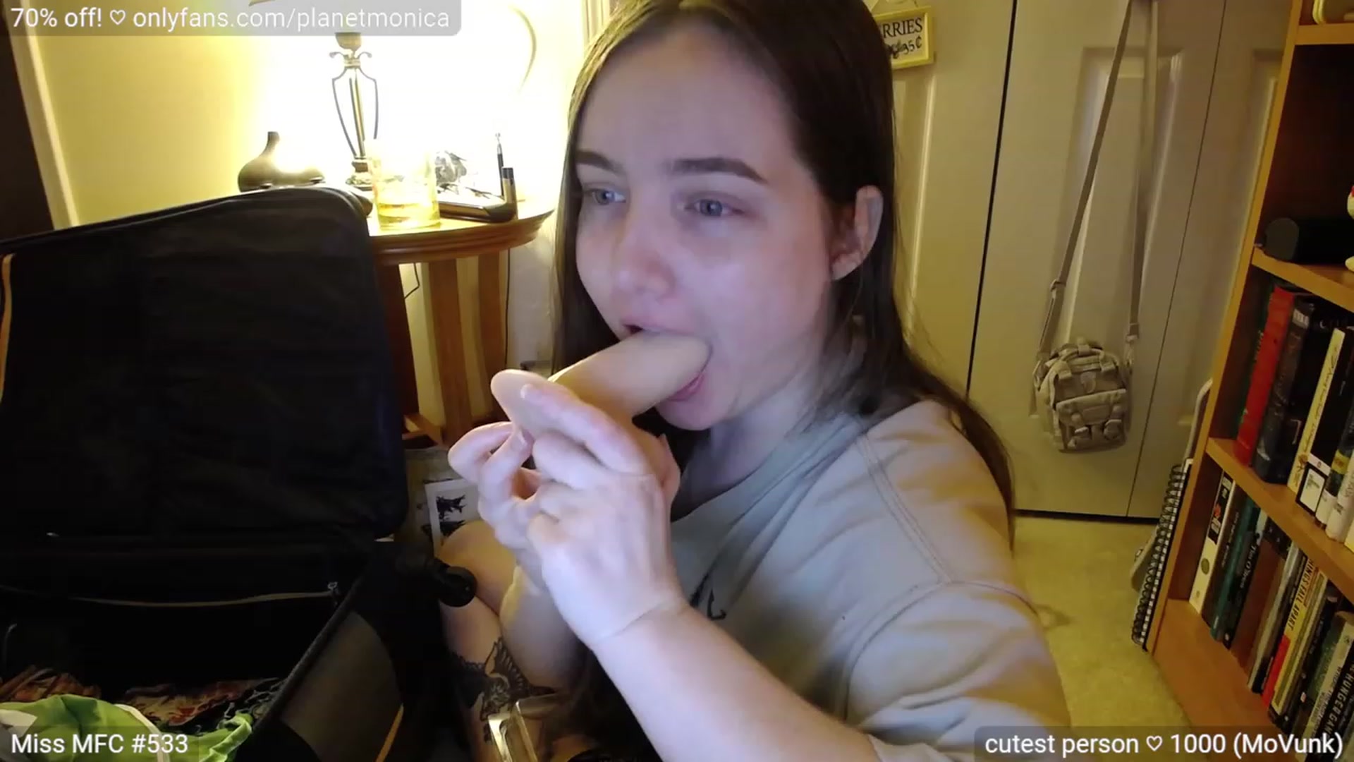 Gallery image thumbnail from Monica's myfreecams stream on, 07/13/2023, 03:13 image 14 of 20