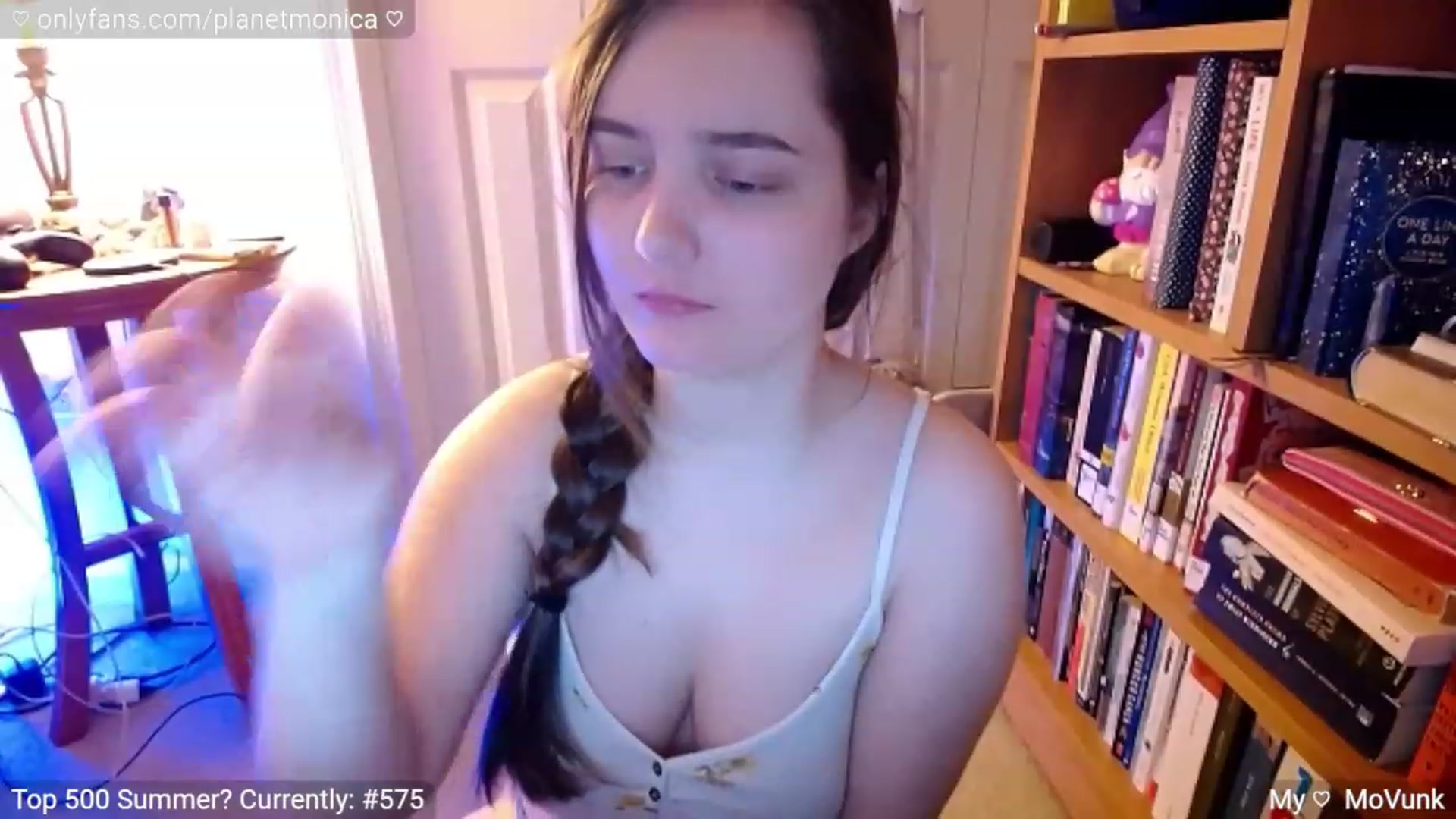 Gallery image thumbnail from Monica's myfreecams stream on, 07/17/2023, 04:11 image 13 of 20