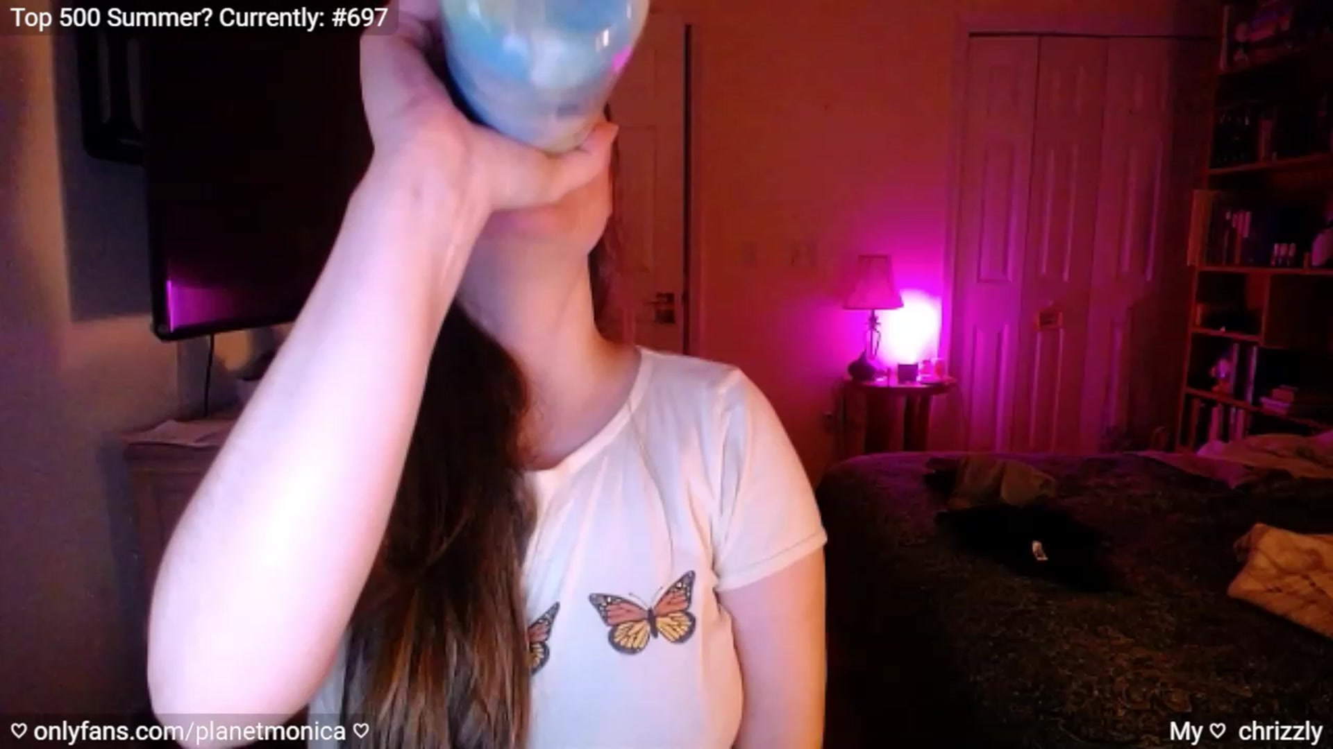 Gallery image thumbnail from Monica's myfreecams stream on, 08/14/2023, 04:08 image 3 of 20