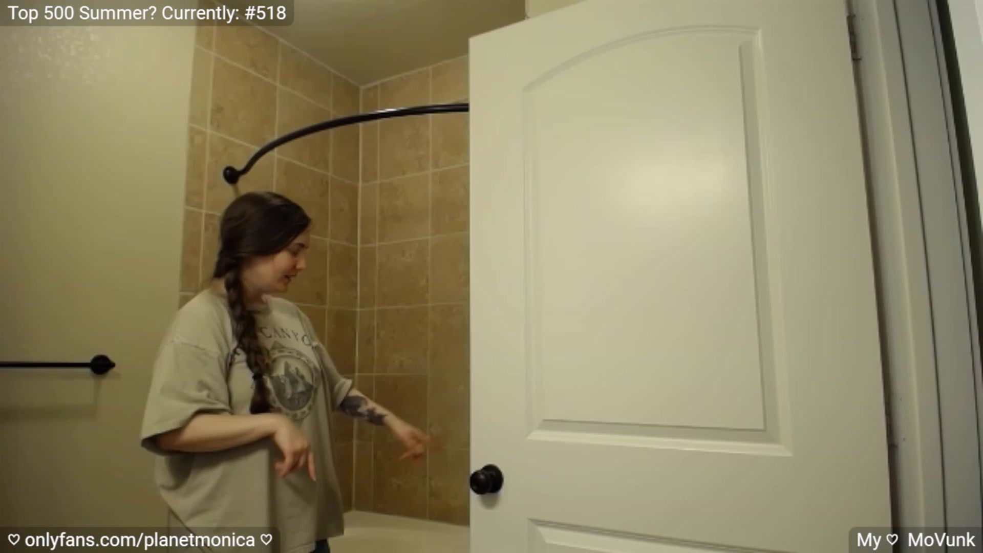 Gallery image thumbnail from Monica's myfreecams stream on, 09/08/2023, 20:12 image 10 of 20