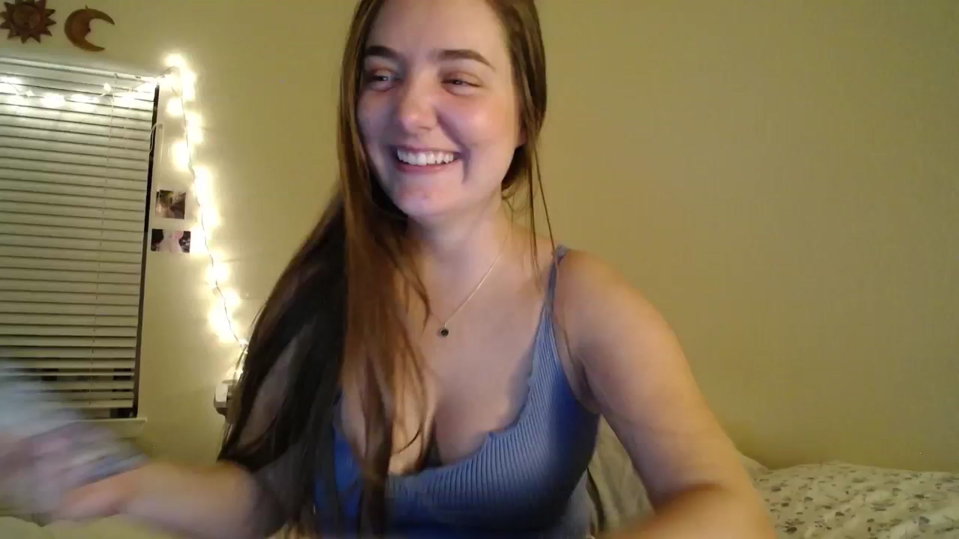 Gallery image thumbnail from Monica's myfreecams stream on, 08/25/2024, 02:38 image 8 of 20