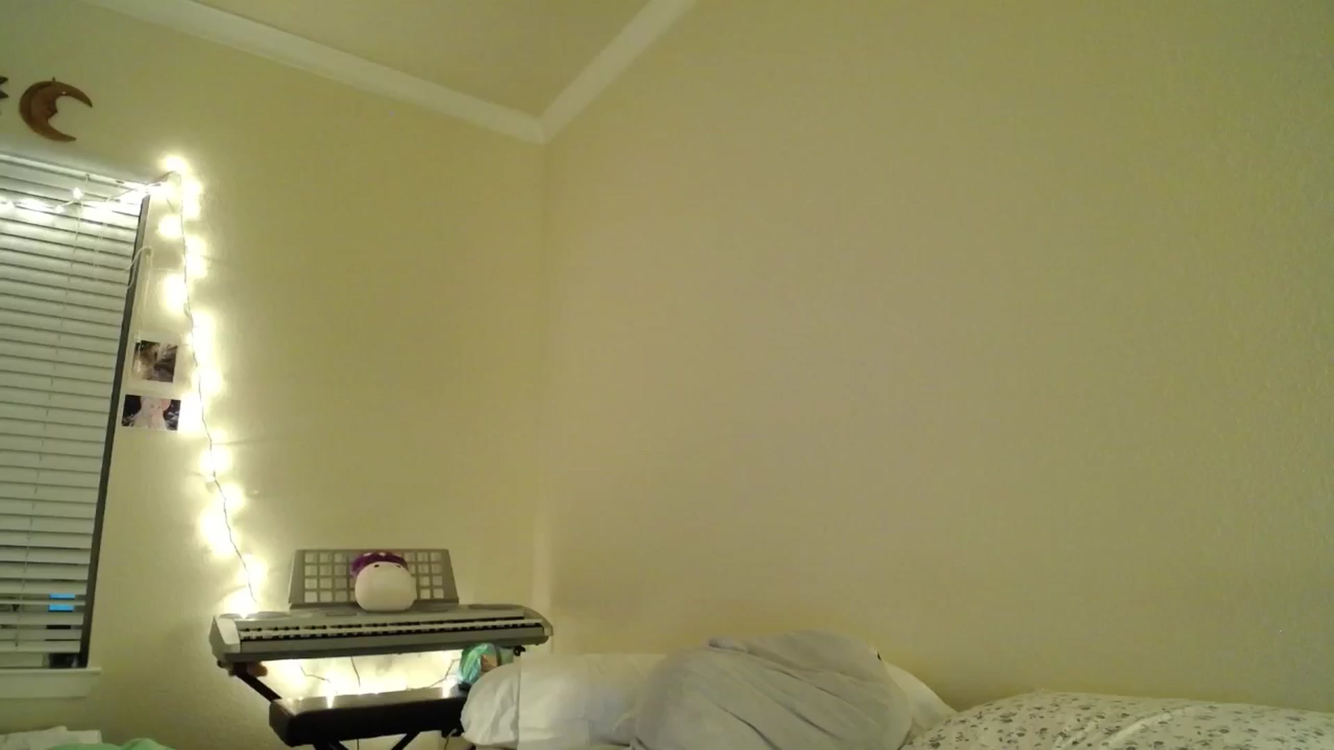 Gallery image thumbnail from Monica's myfreecams stream on, 08/25/2024, 02:38 image 3 of 20