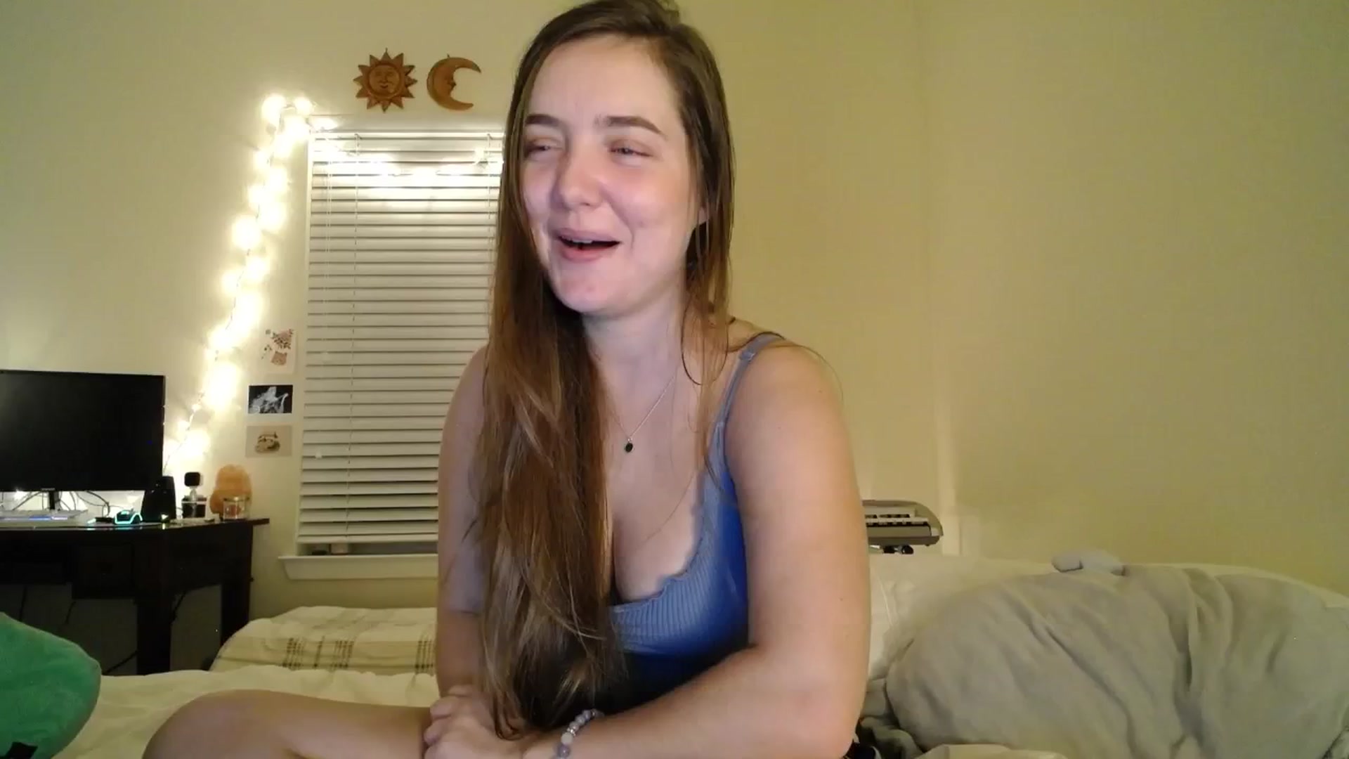 Gallery image thumbnail from Monica's myfreecams stream on, 08/25/2024, 02:38 image 12 of 20