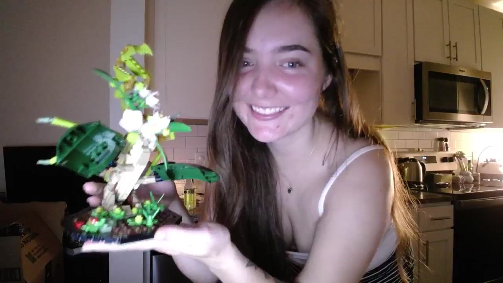 Gallery image thumbnail from Monica's myfreecams stream on, 09/07/2024, 04:02 image 13 of 20