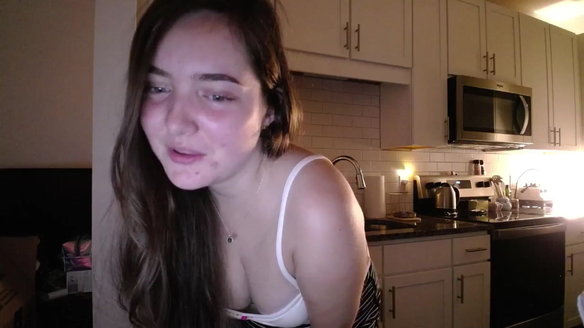 Gallery image thumbnail from Monica's myfreecams stream on, 09/07/2024, 04:02 image 16 of 20