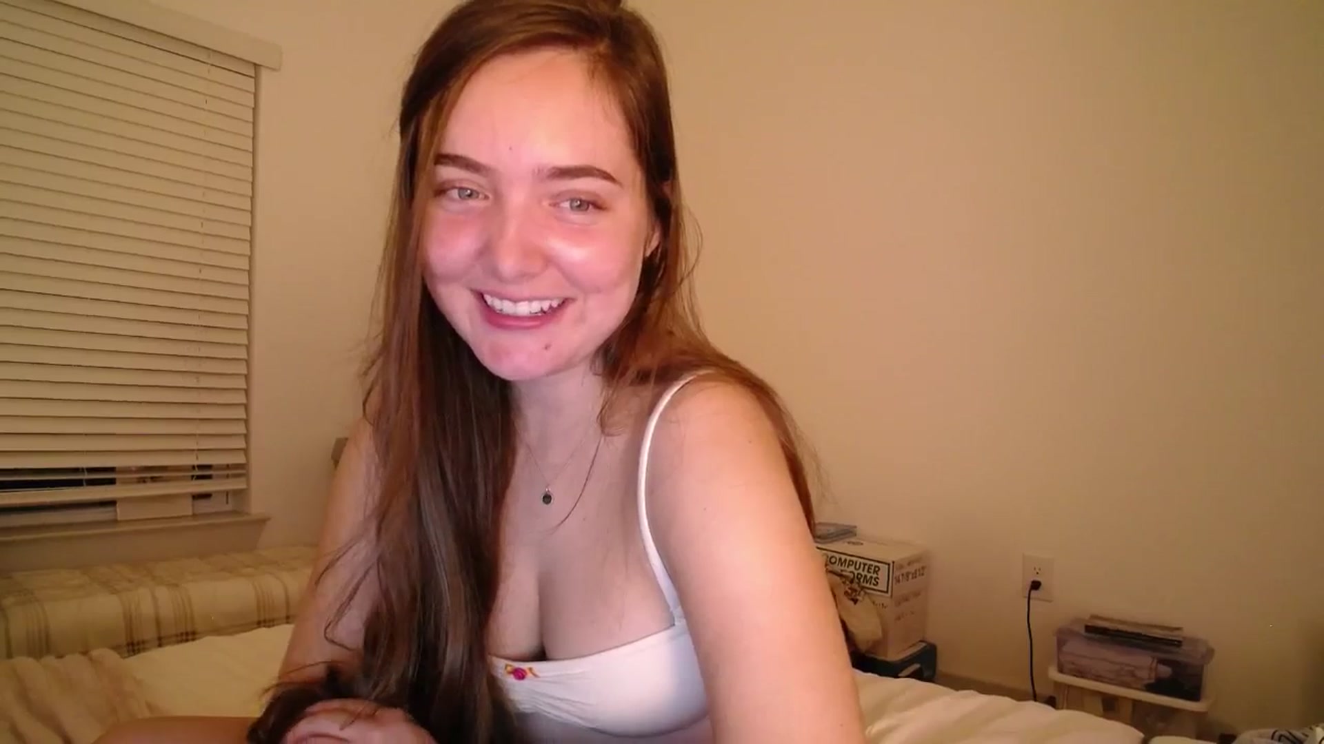 Gallery image thumbnail from Monica's myfreecams stream on, 09/07/2024, 04:02 image 2 of 20