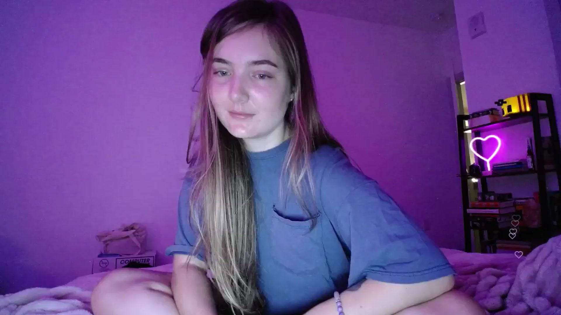 Gallery image thumbnail from Monica's myfreecams stream on, 10/05/2024, 01:30 image 3 of 20