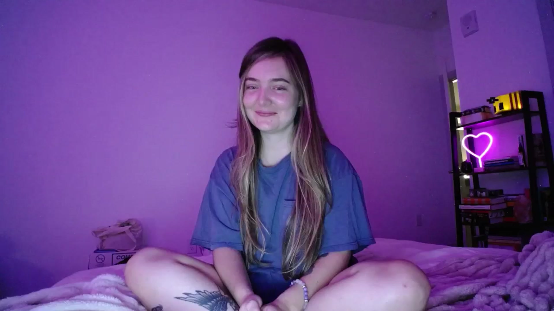 Gallery image thumbnail from Monica's myfreecams stream on, 10/05/2024, 01:30 image 14 of 20