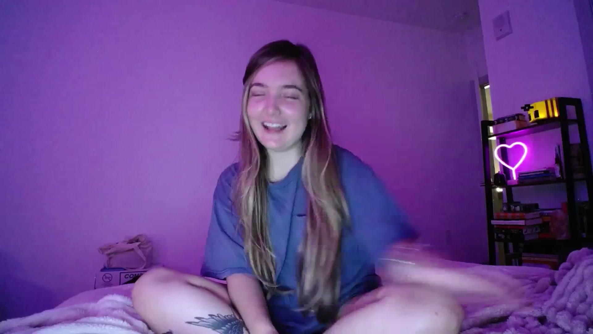 Gallery image thumbnail from Monica's myfreecams stream on, 10/05/2024, 01:30 image 13 of 20