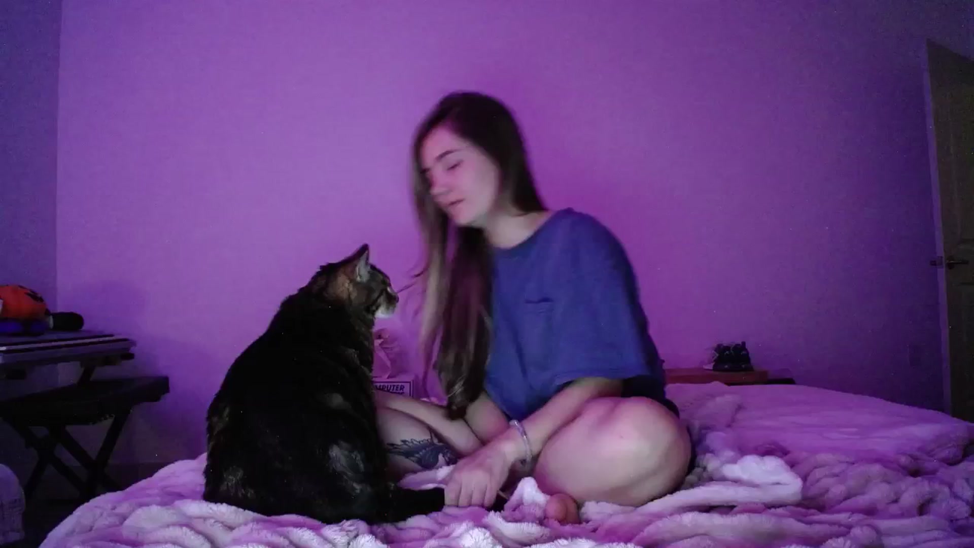 Gallery image thumbnail from Monica's myfreecams stream on, 10/05/2024, 03:59 image 4 of 20