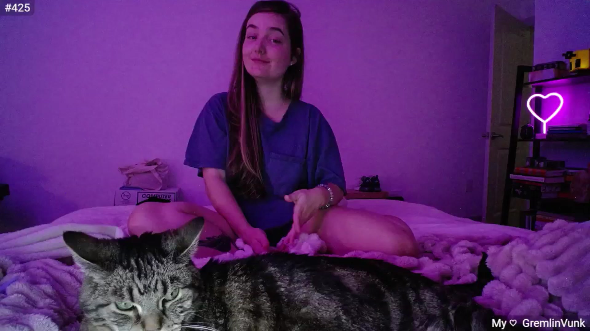 Gallery image thumbnail from Monica's myfreecams stream on, 10/05/2024, 03:59 image 14 of 20