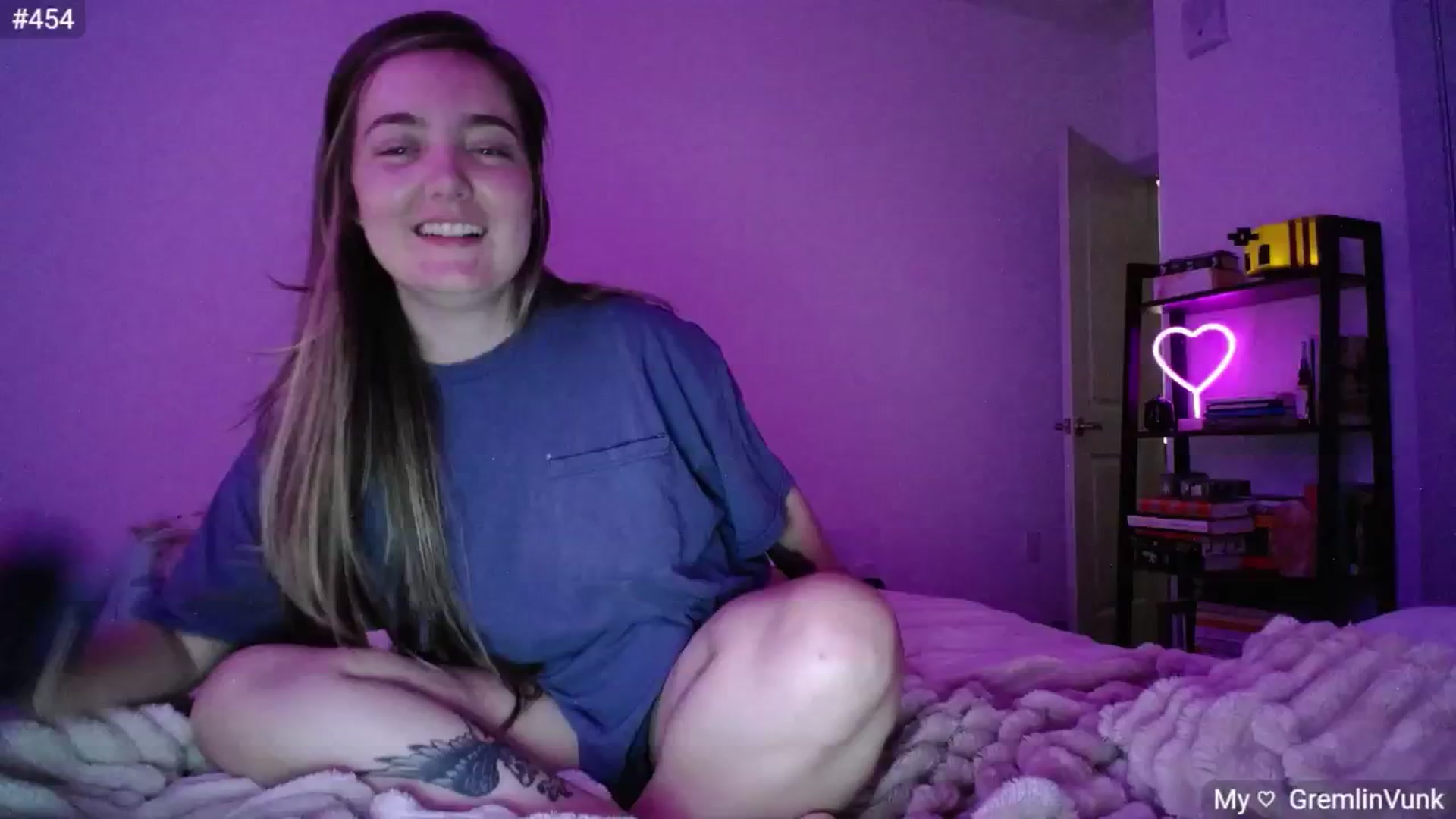 Gallery image thumbnail from Monica's myfreecams stream on, 10/05/2024, 03:59 image 9 of 20