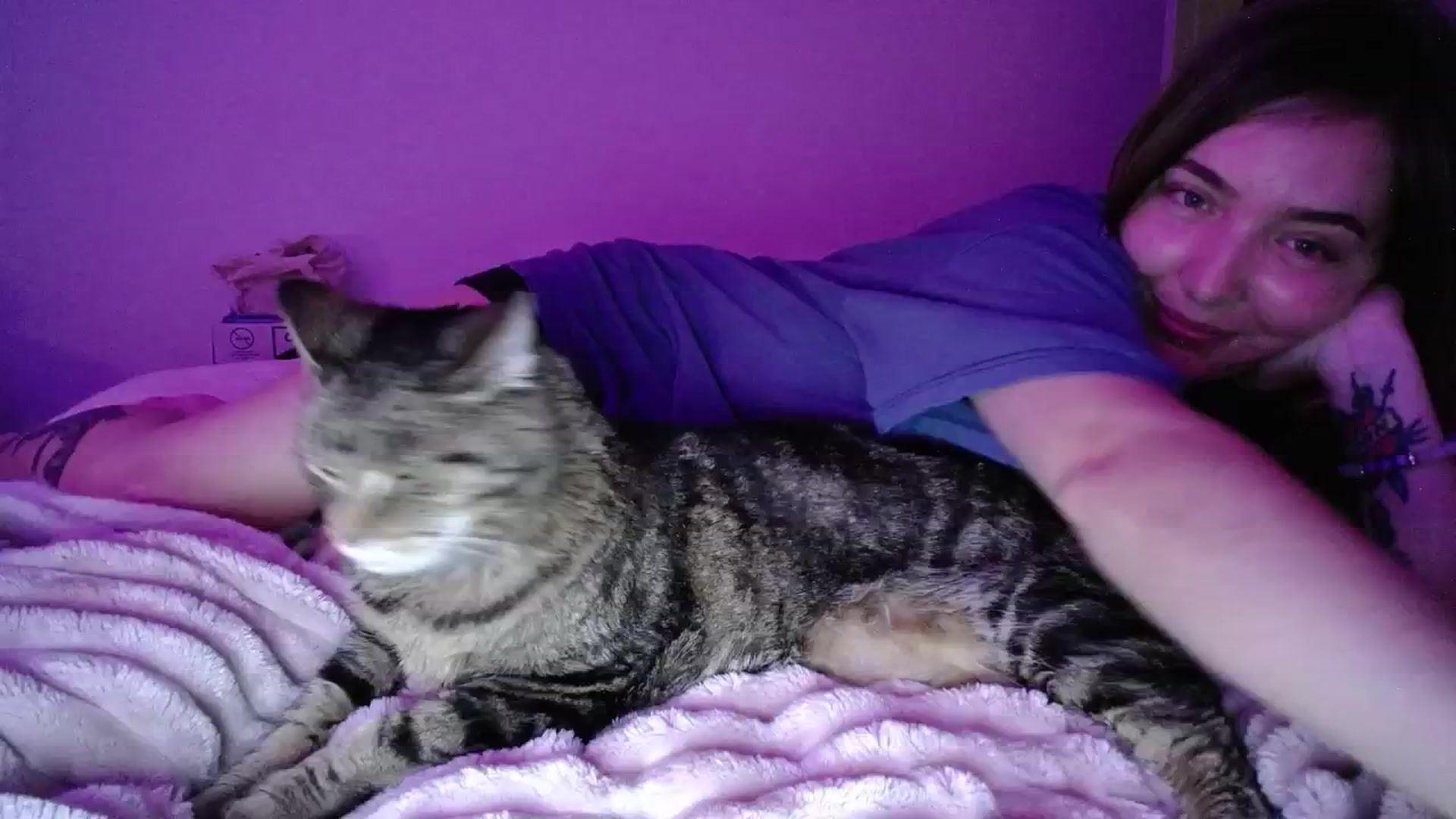 Gallery image thumbnail from Monica's myfreecams stream on, 10/05/2024, 03:59 image 2 of 20