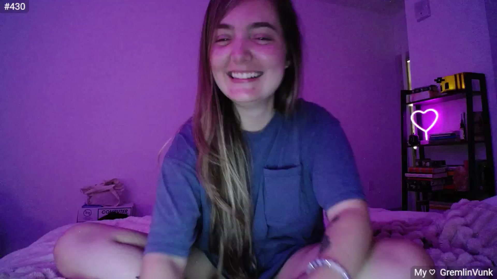Gallery image thumbnail from Monica's myfreecams stream on, 10/05/2024, 03:59 image 16 of 20