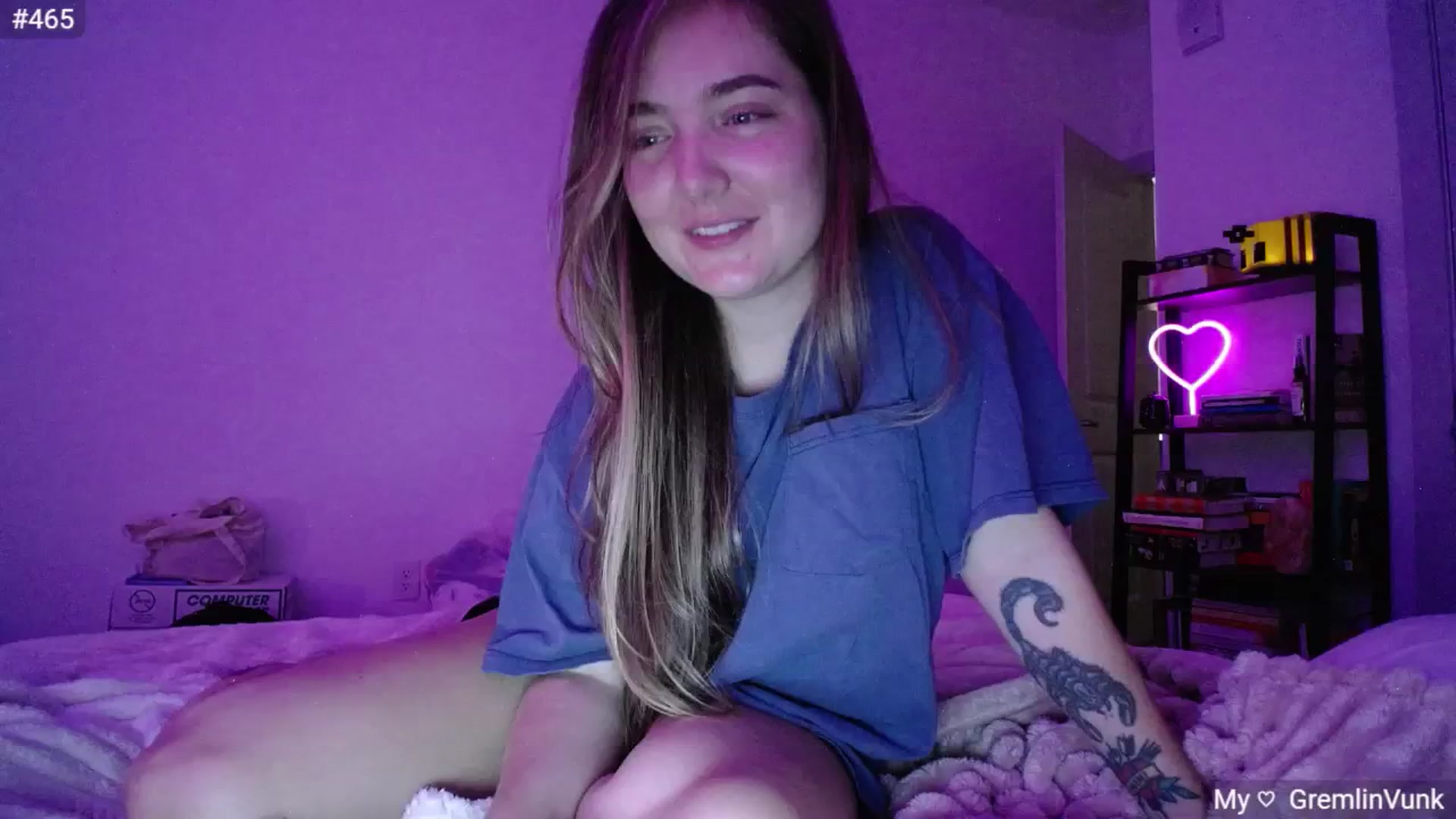 Gallery image thumbnail from Monica's myfreecams stream on, 10/05/2024, 03:59 image 8 of 20