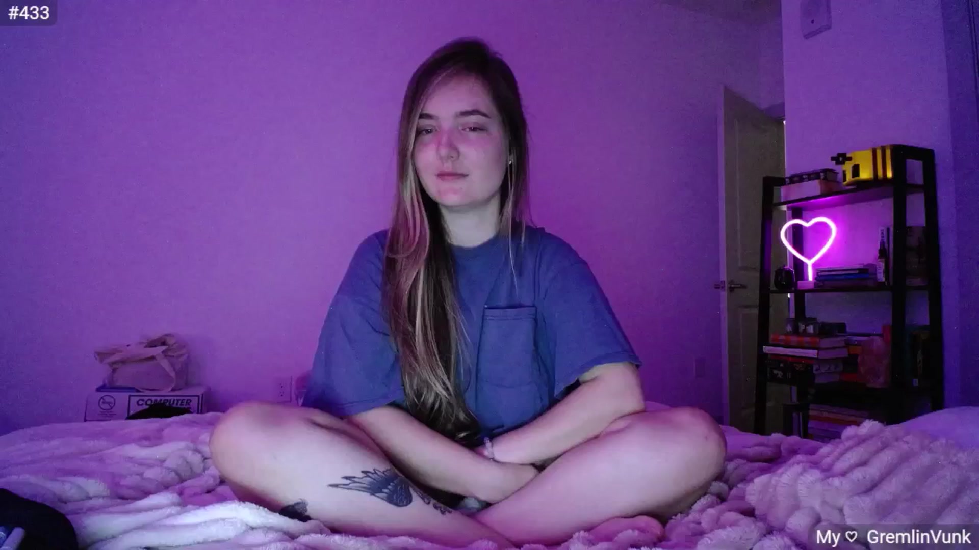 Gallery image thumbnail from Monica's myfreecams stream on, 10/05/2024, 03:59 image 10 of 20