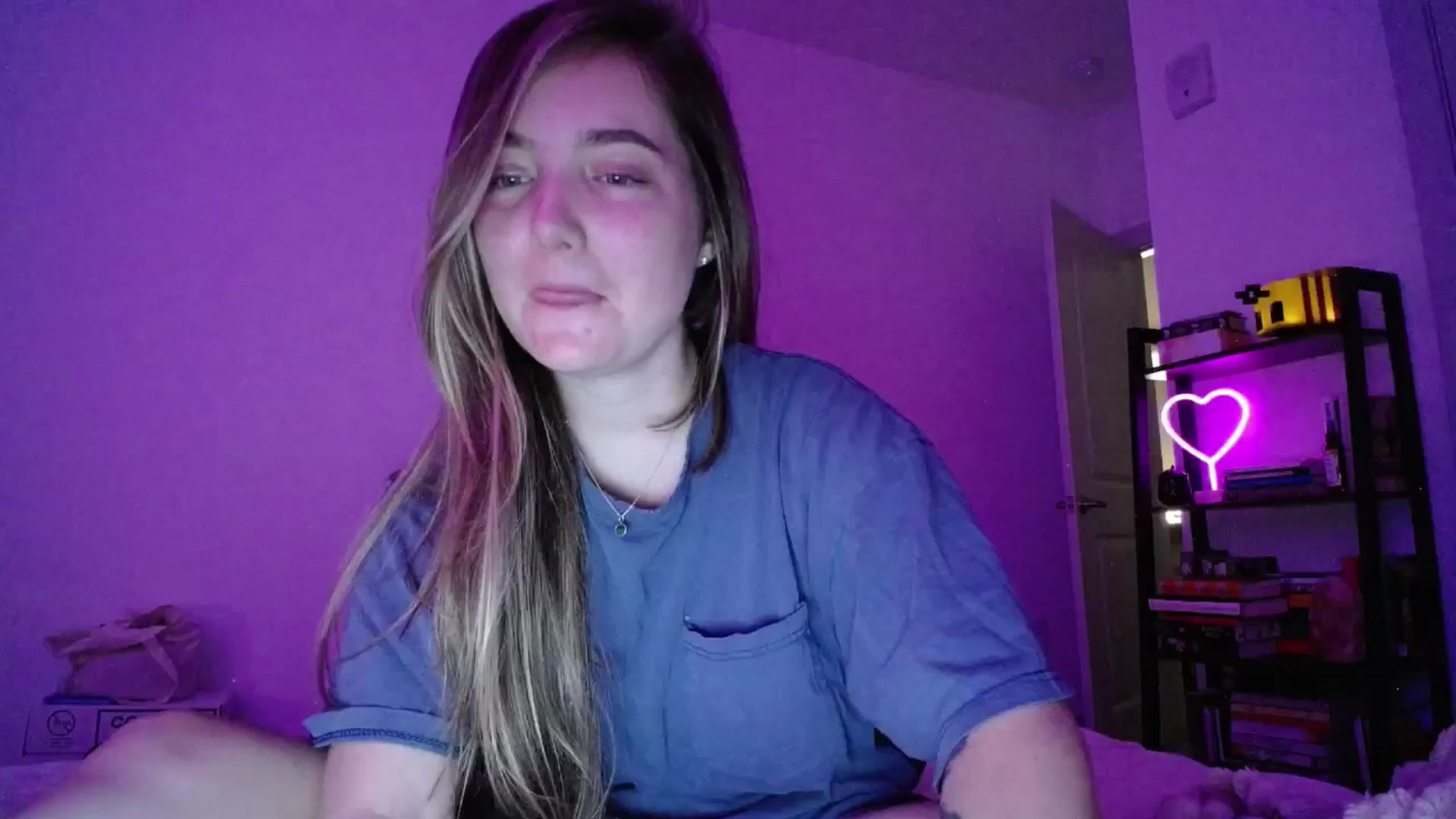 Gallery image thumbnail from Monica's myfreecams stream on, 10/05/2024, 03:59 image 6 of 20