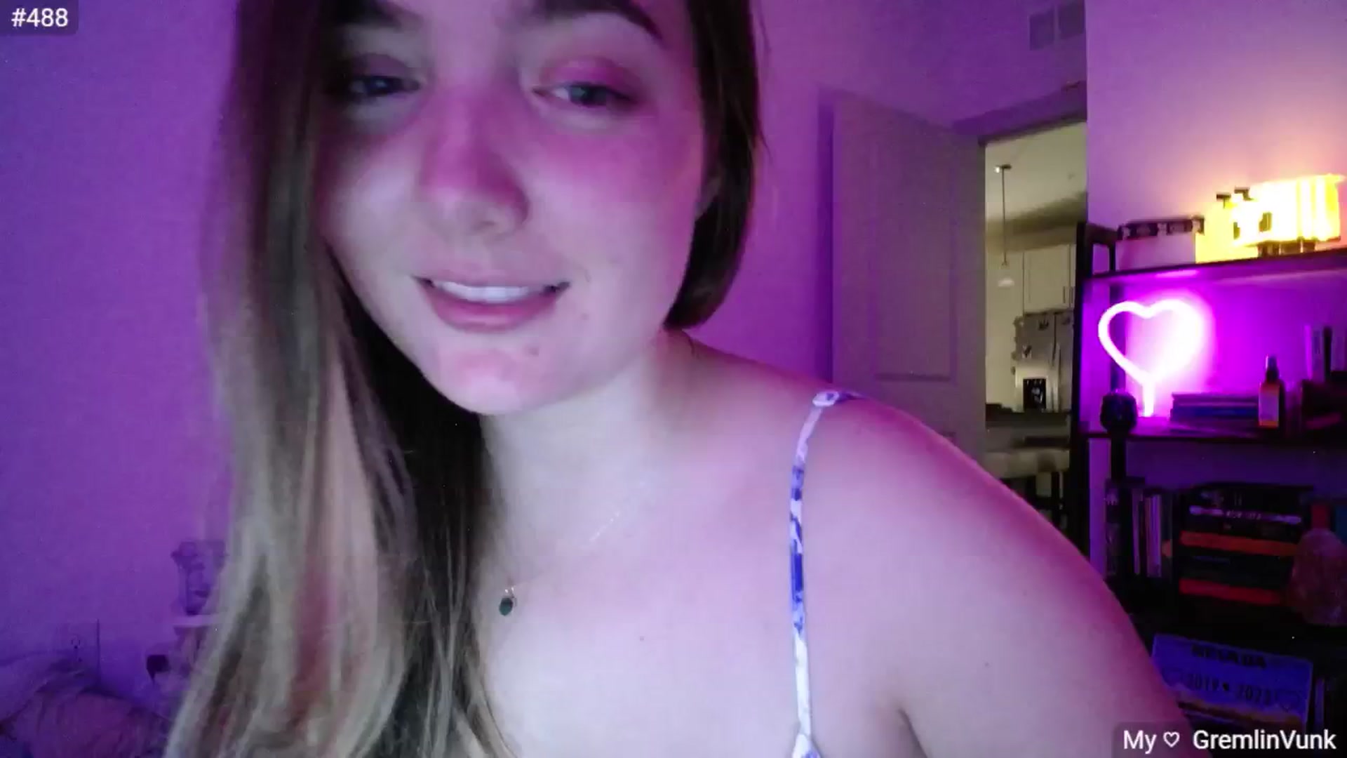 Gallery image thumbnail from Monica's myfreecams stream on, 10/06/2024, 03:34 image 14 of 20