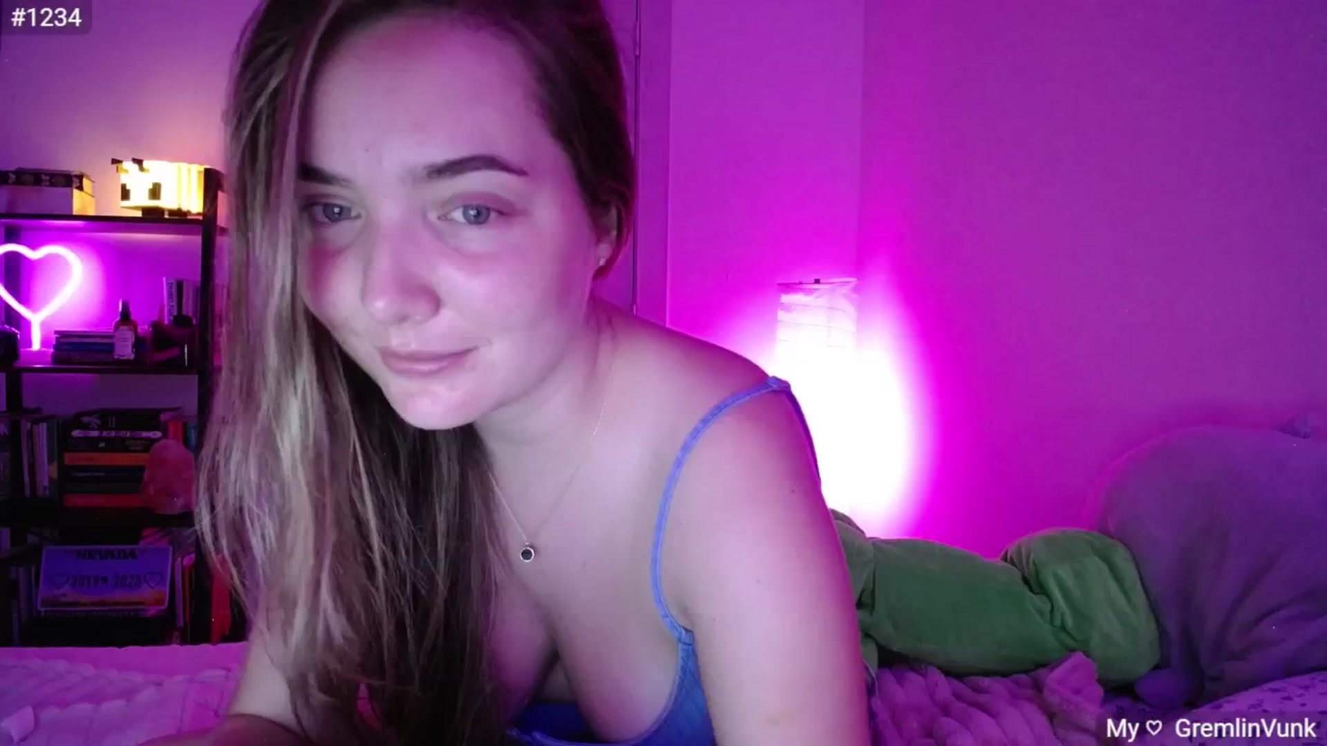 Gallery image thumbnail from Monica's myfreecams stream on, 10/15/2024, 02:58 image 3 of 20