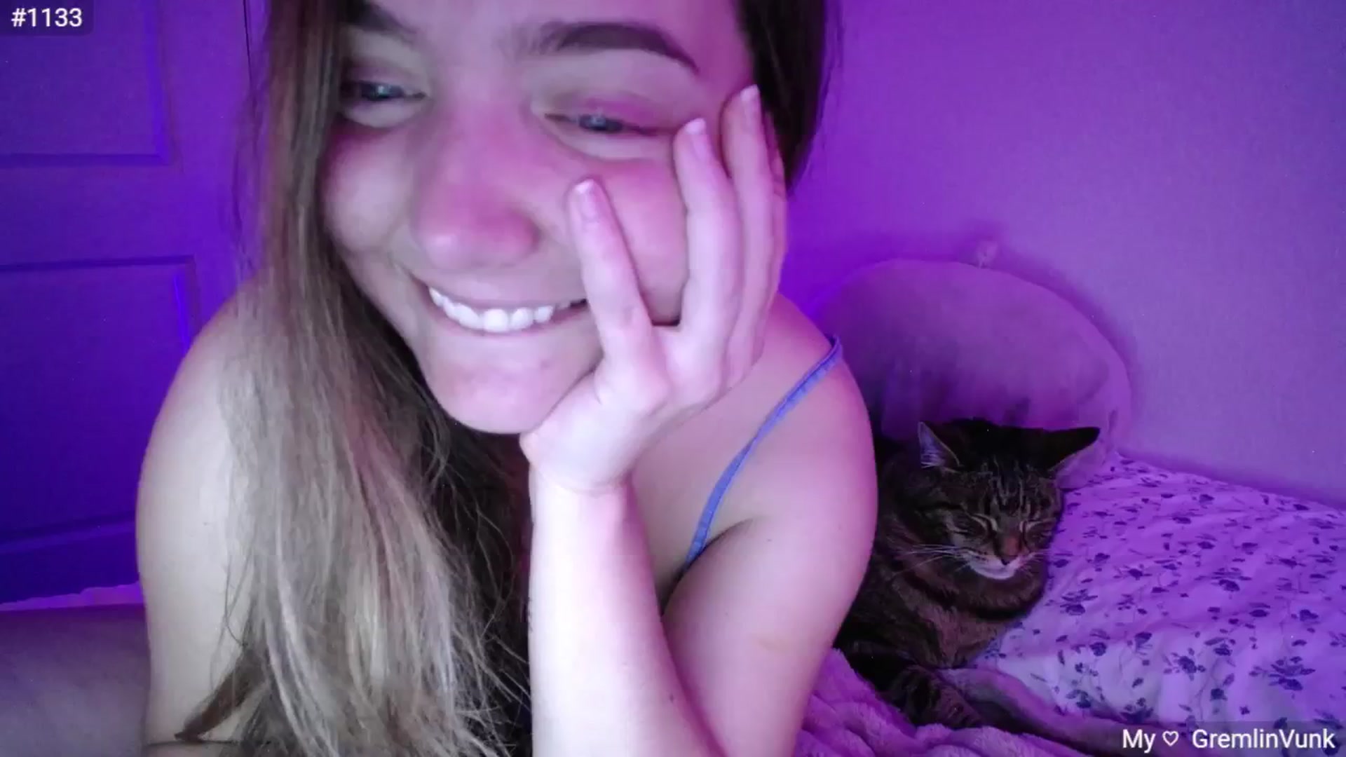 Gallery image thumbnail from Monica's myfreecams stream on, 10/15/2024, 02:58 image 18 of 20